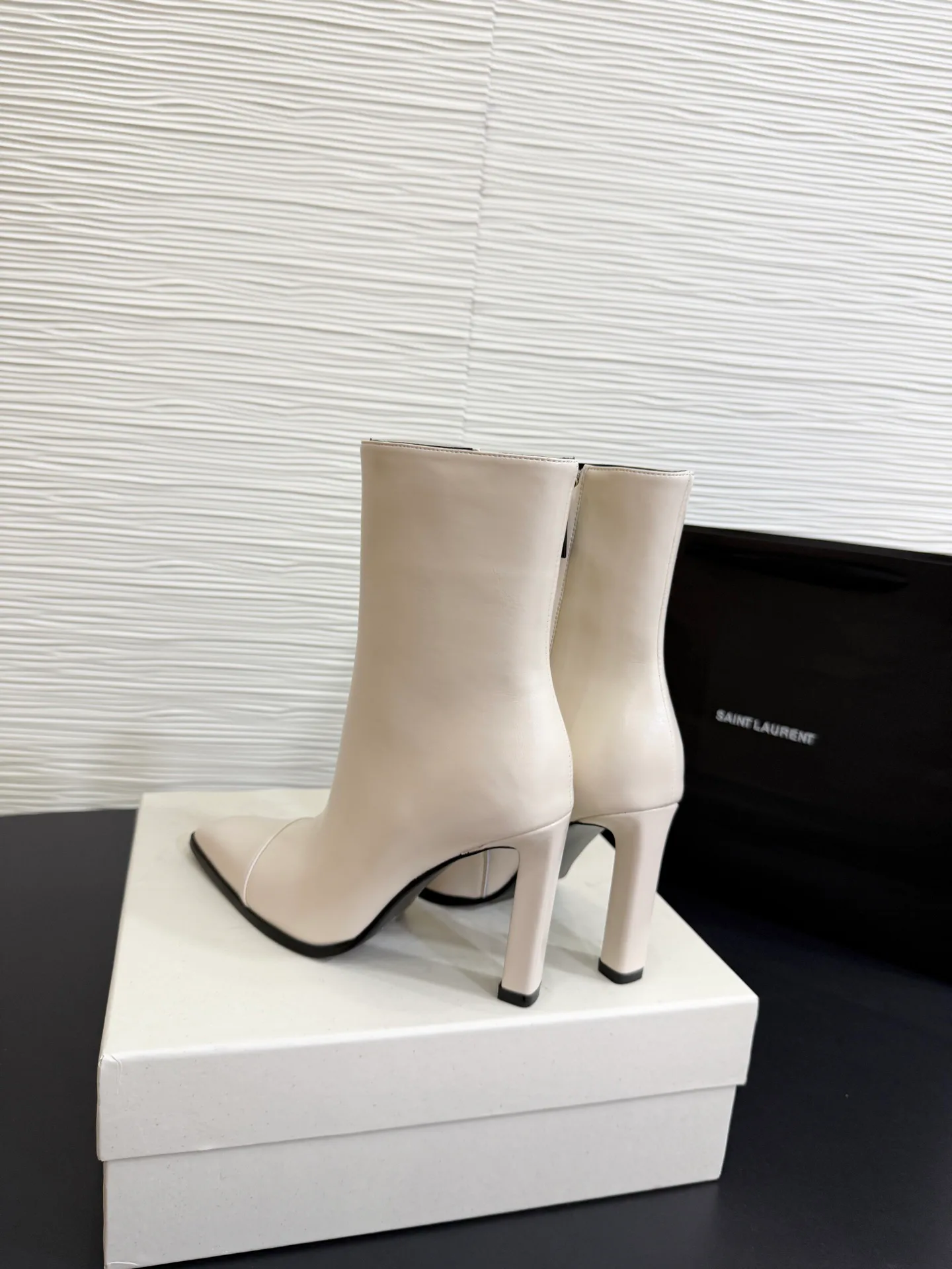 Ботильоны Женские Saint Laurent 19327310