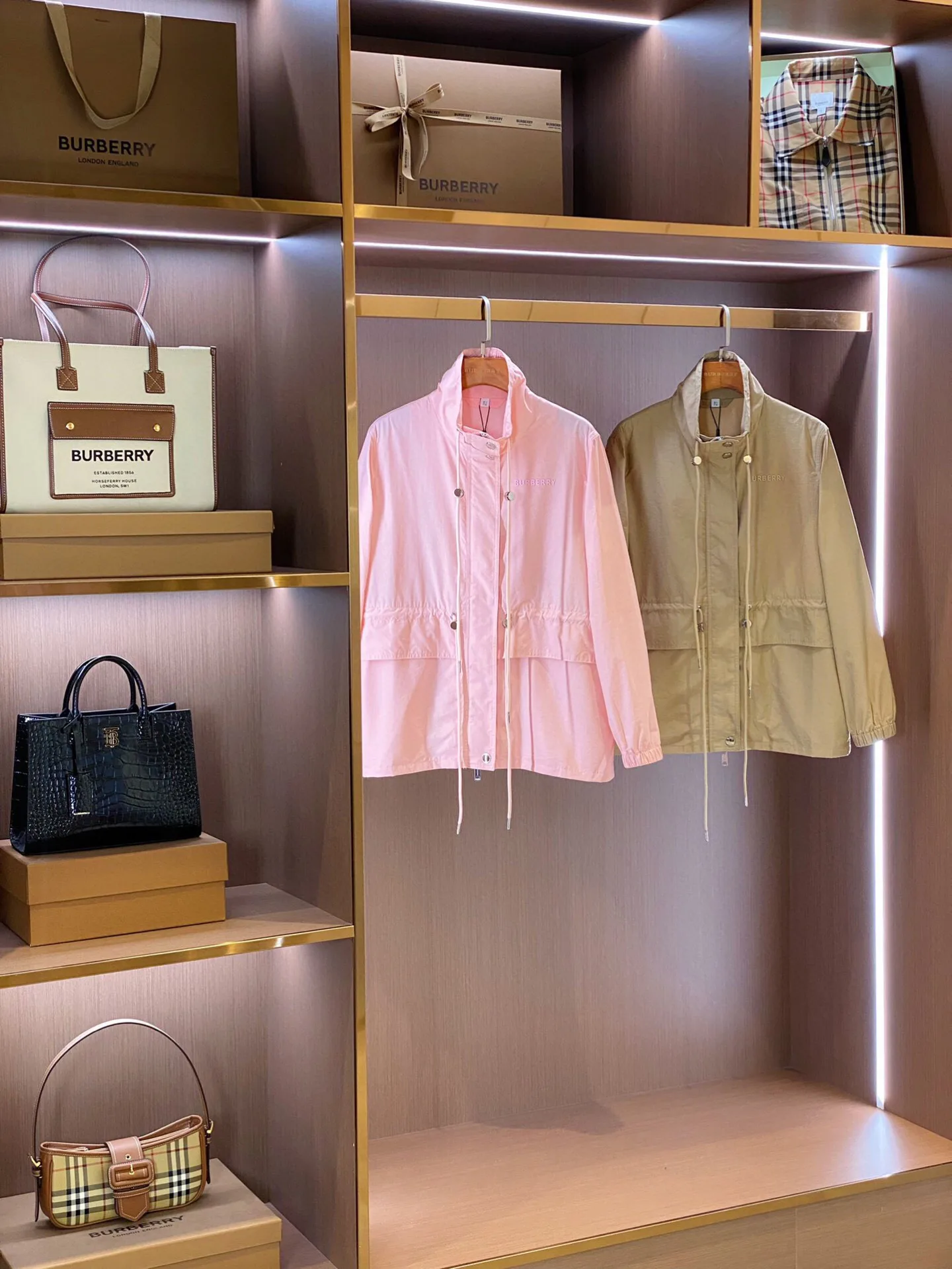 Куртки И Пуховики Женские Burberry 24289