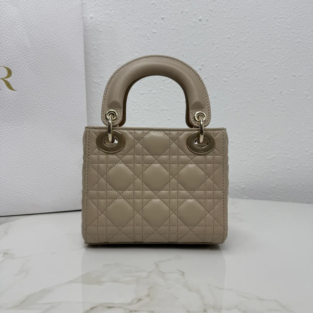 Классические Сумки Женские Christian Dior 17601415
