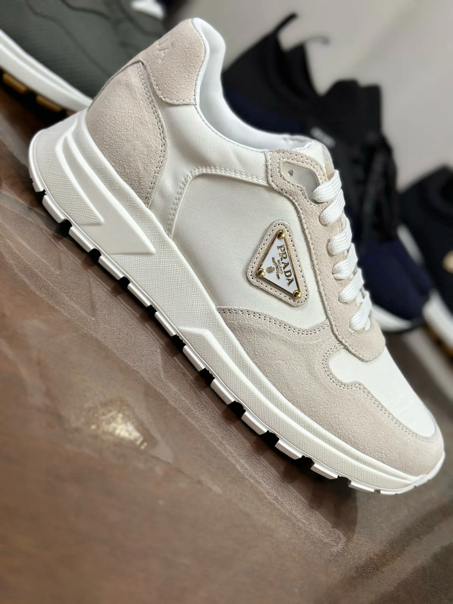 Кроссовки Мужские Prada 18708333