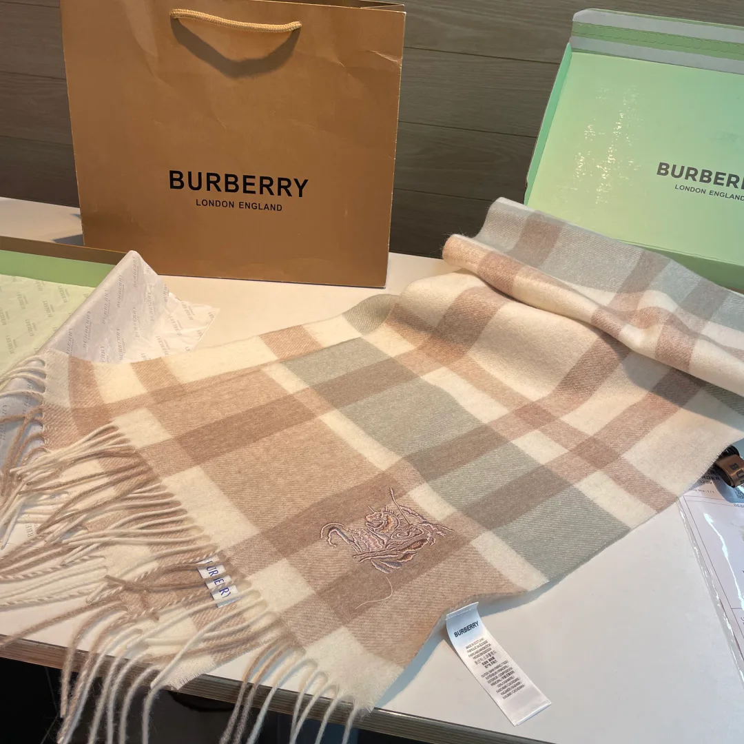 Шарфы Burberry 1303499