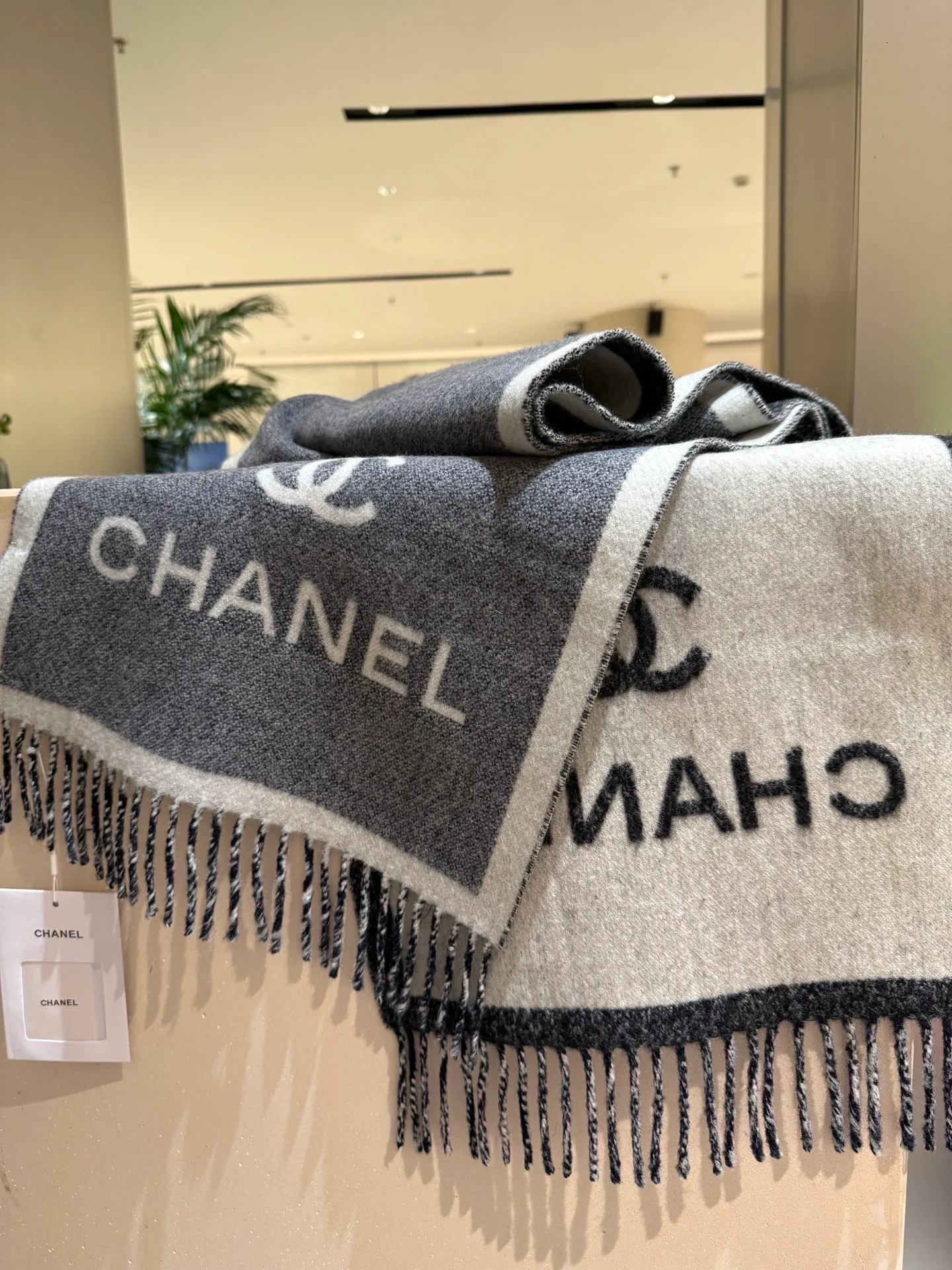 Шарфы Chanel 17448567
