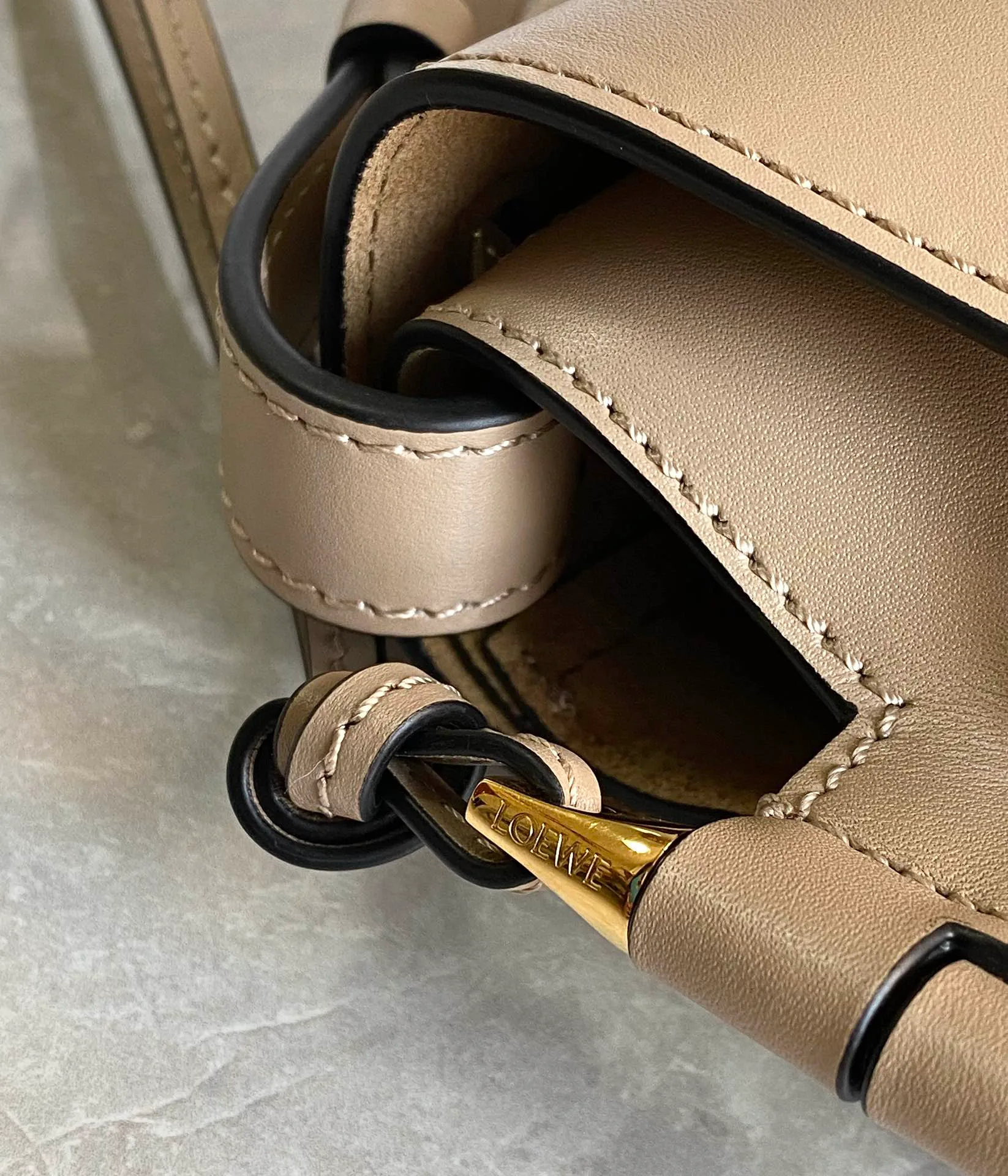 Сумки На Ремне Женские Loewe 11402891