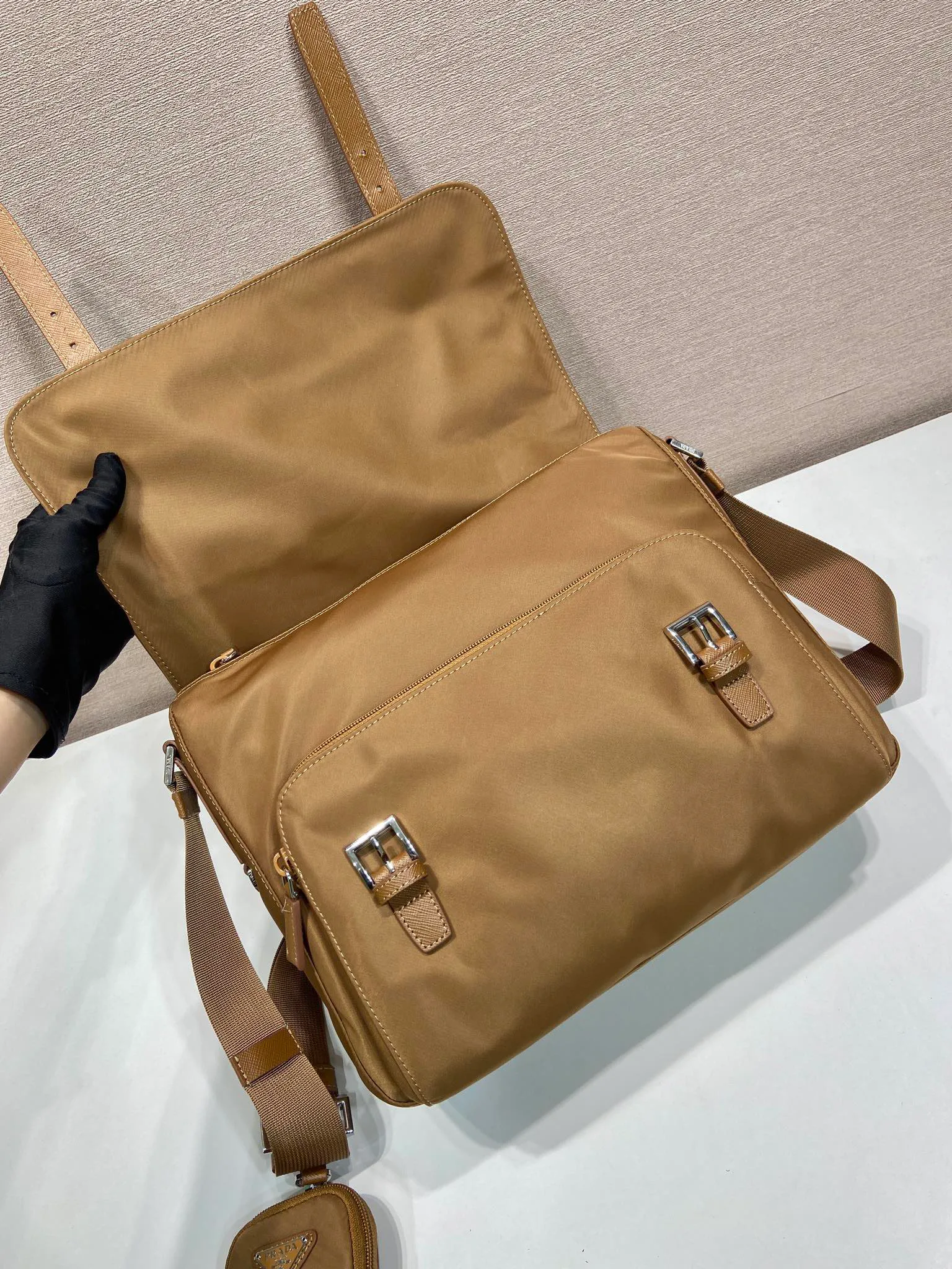 Сумки На Ремне Женские Prada 13162707