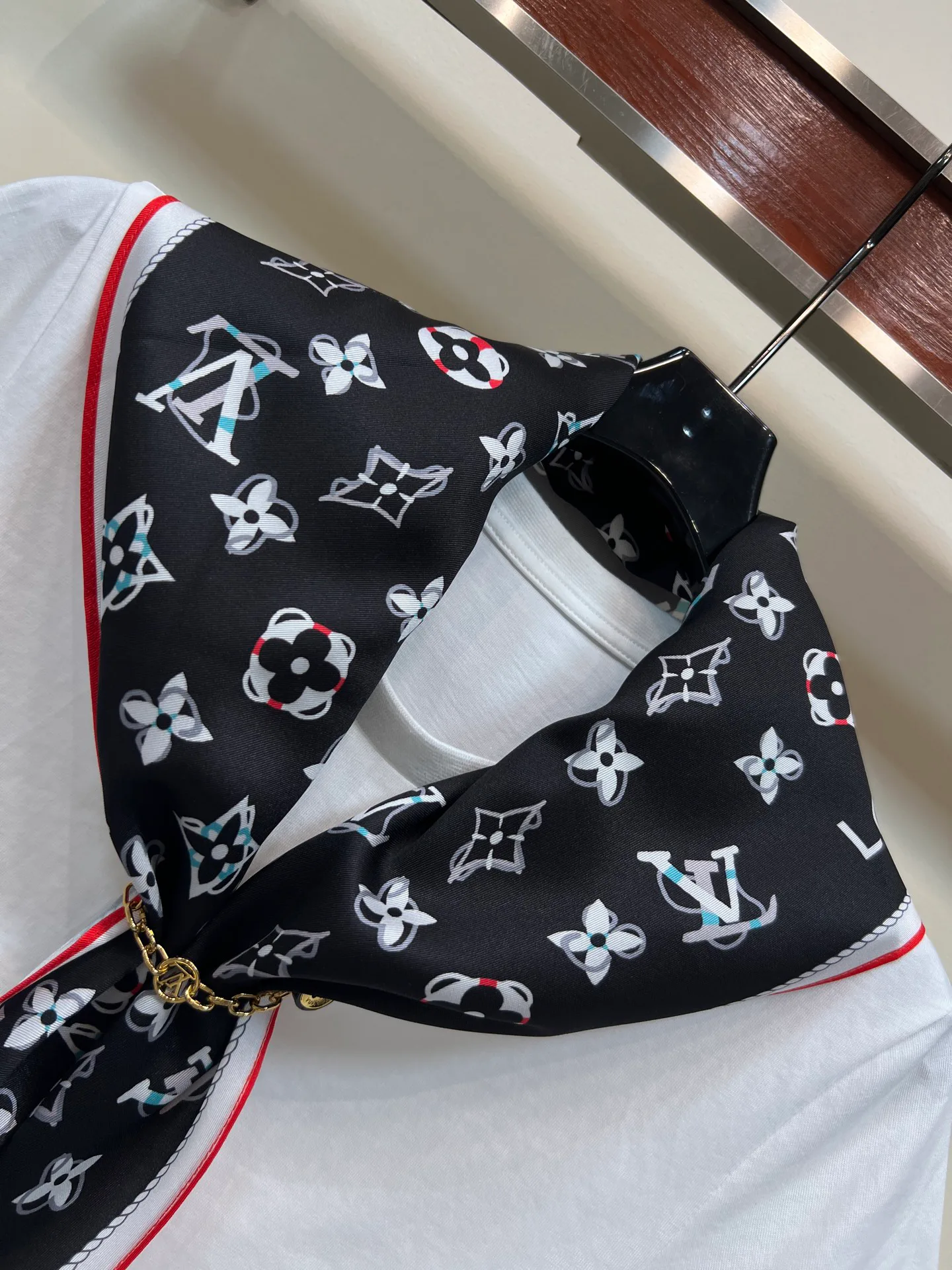 Футболки Женские Louis Vuitton 13237646