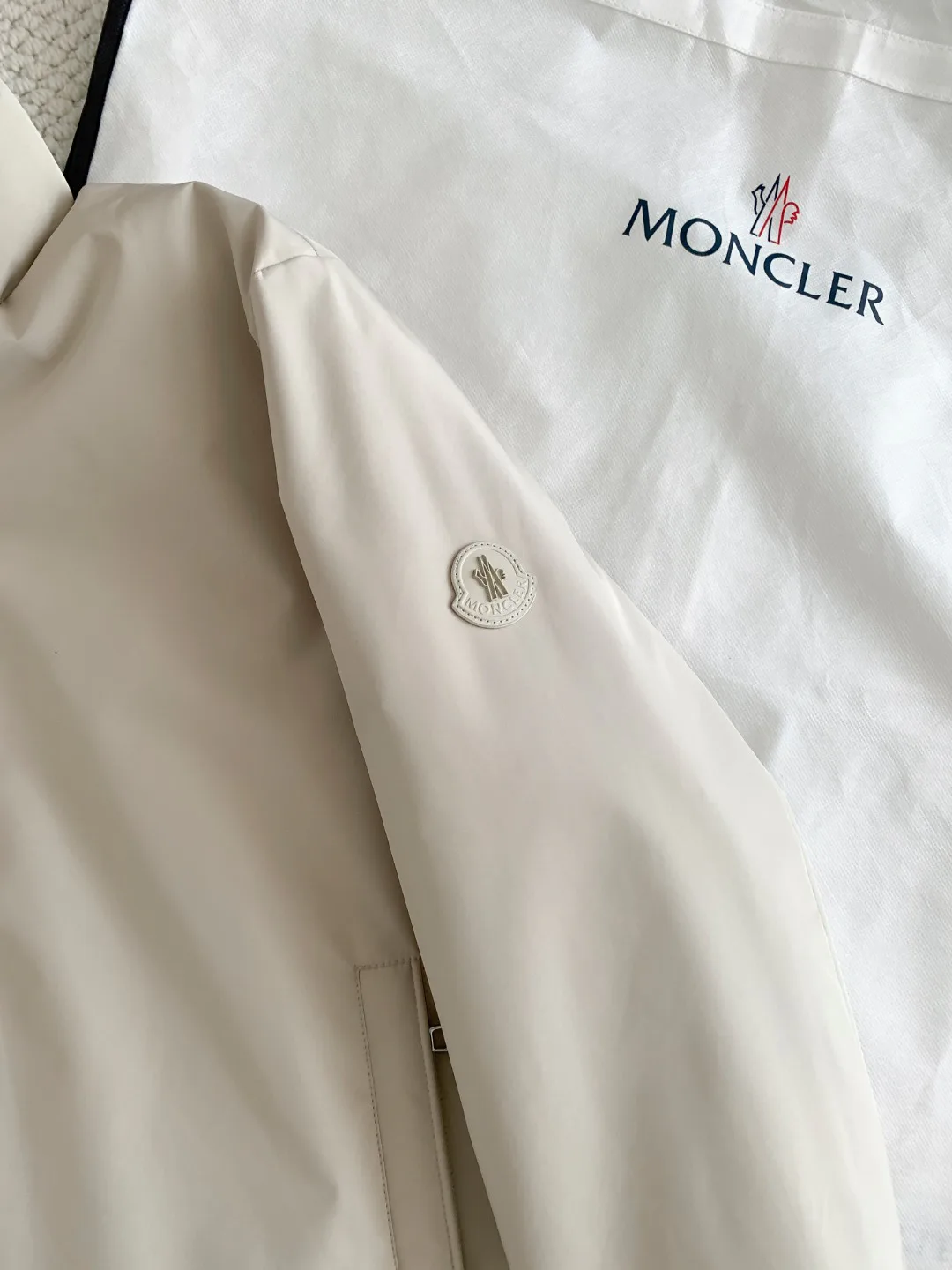 Куртки И Пуховики Мужские Moncler 512318