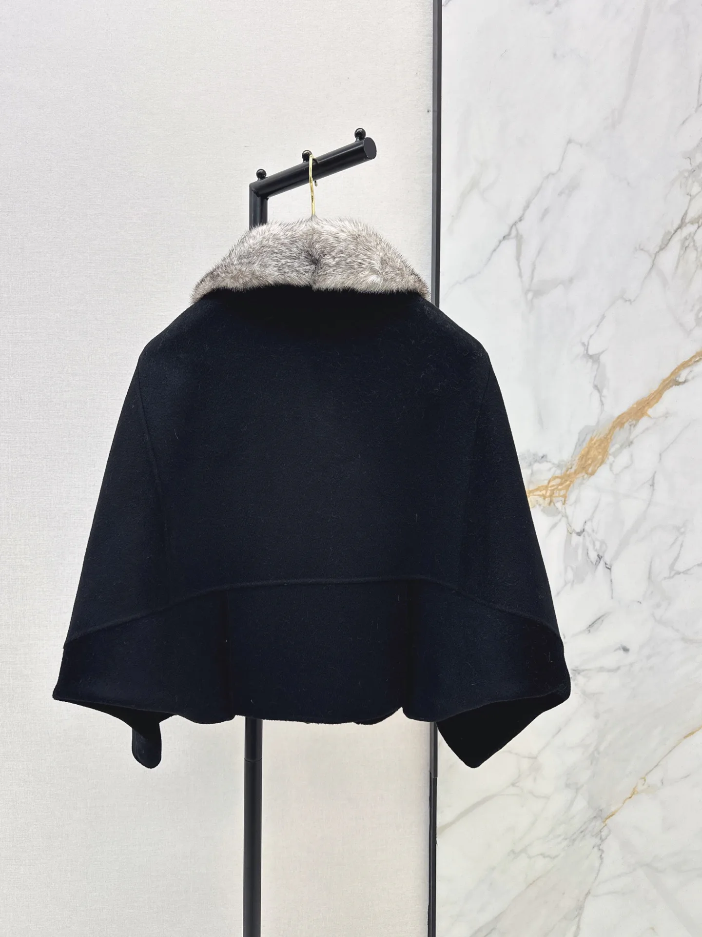 Куртки И Пуховики Женские Brunello Cucinelli 19485383