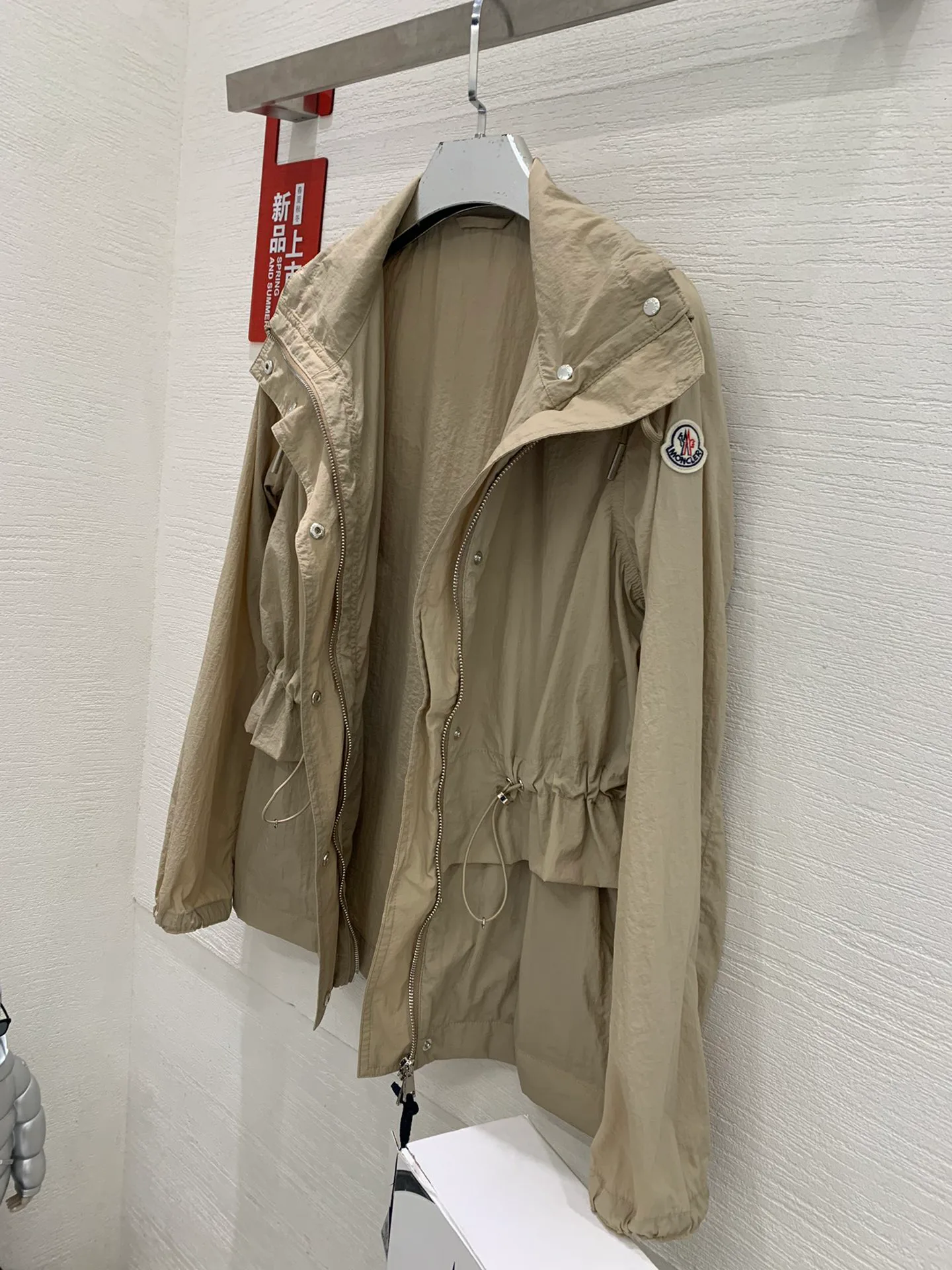 Куртки И Пуховики Женские Moncler 11230880