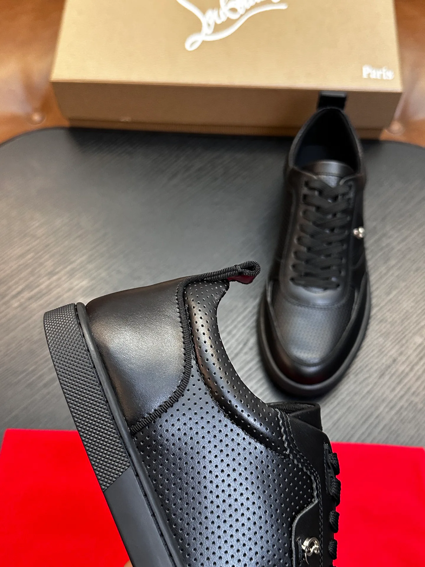 Кроссовки Мужские Christian Louboutin 17125916