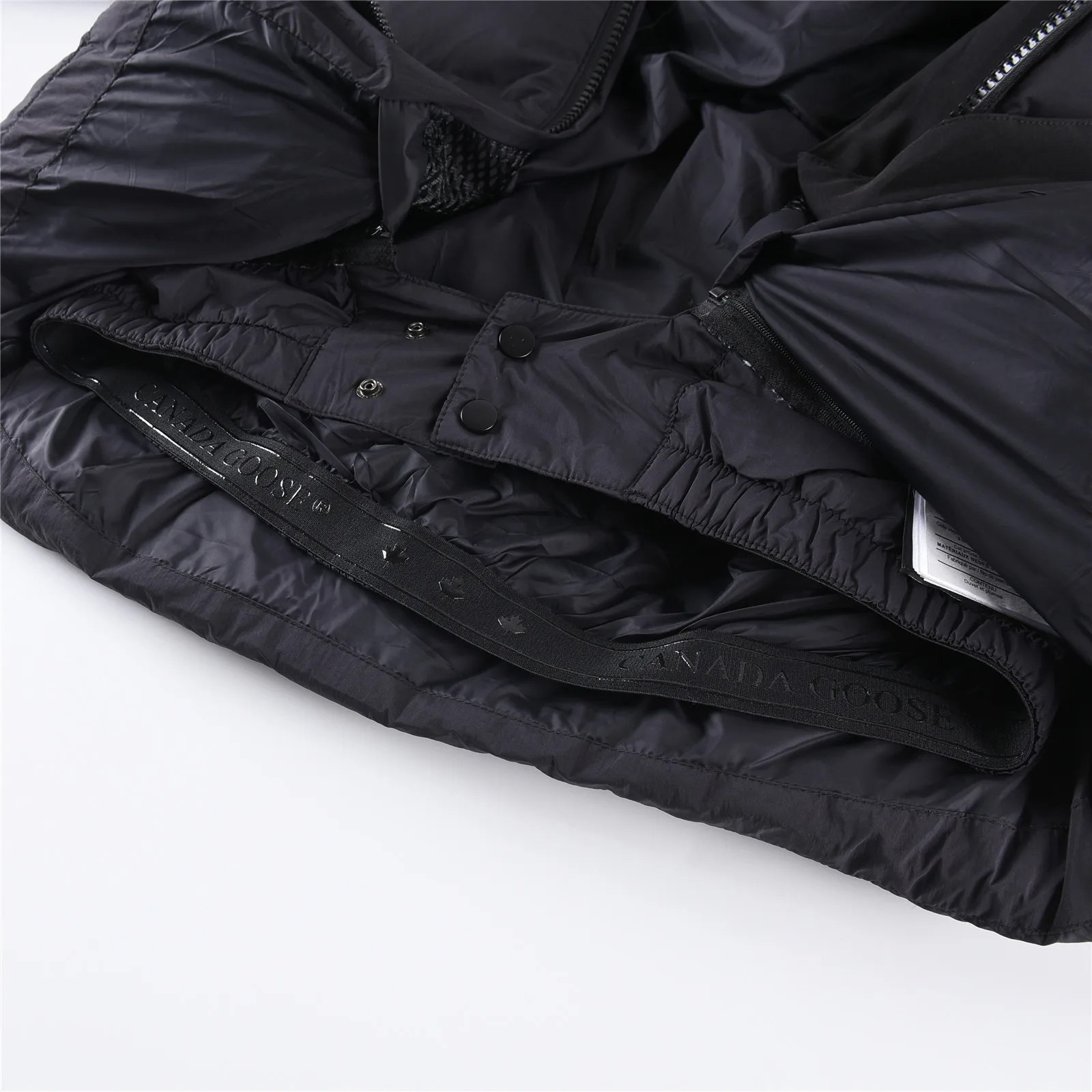 Куртки И Пуховики Женские Canada Goose 2162164