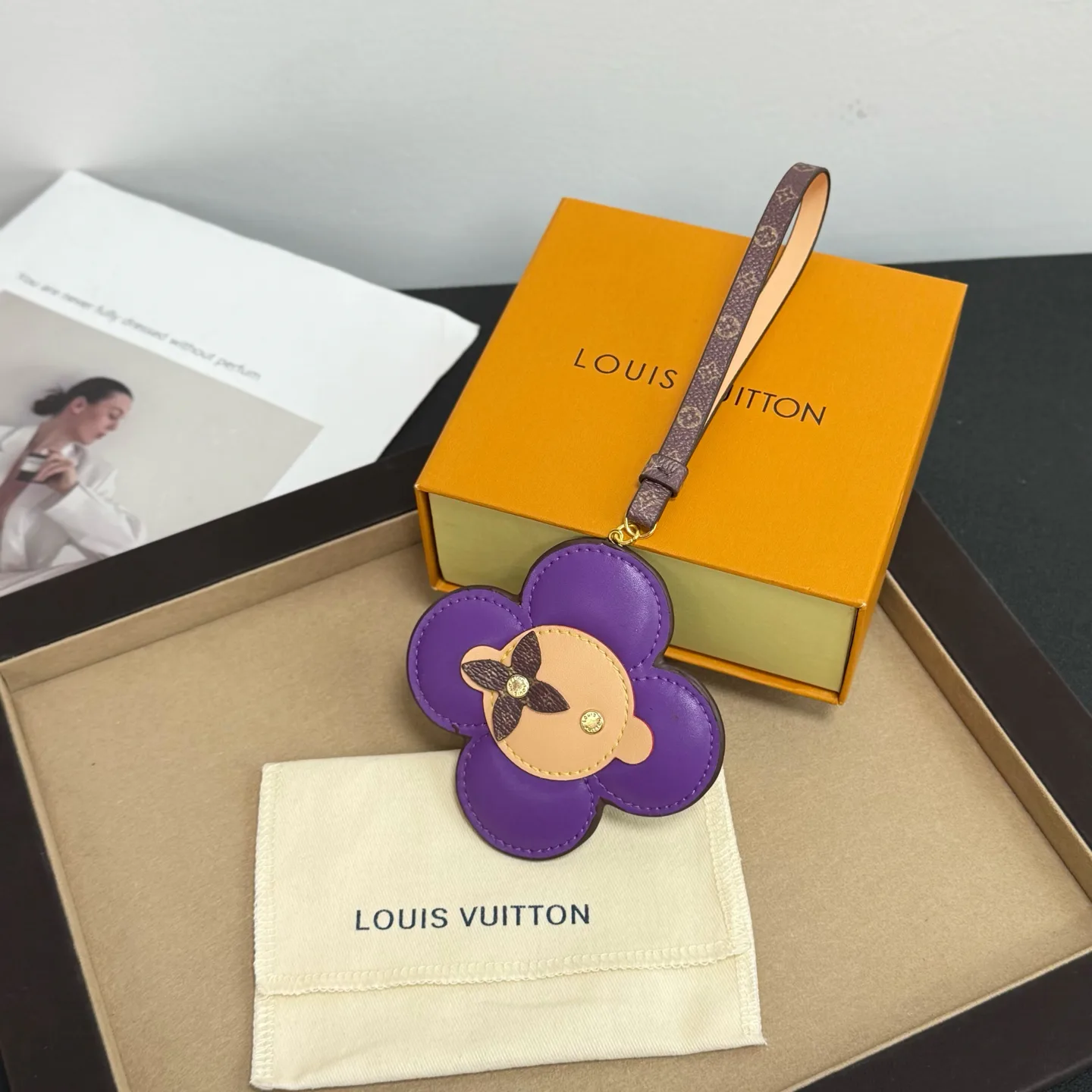 Брелки Louis Vuitton Брелки Louis Vuitton