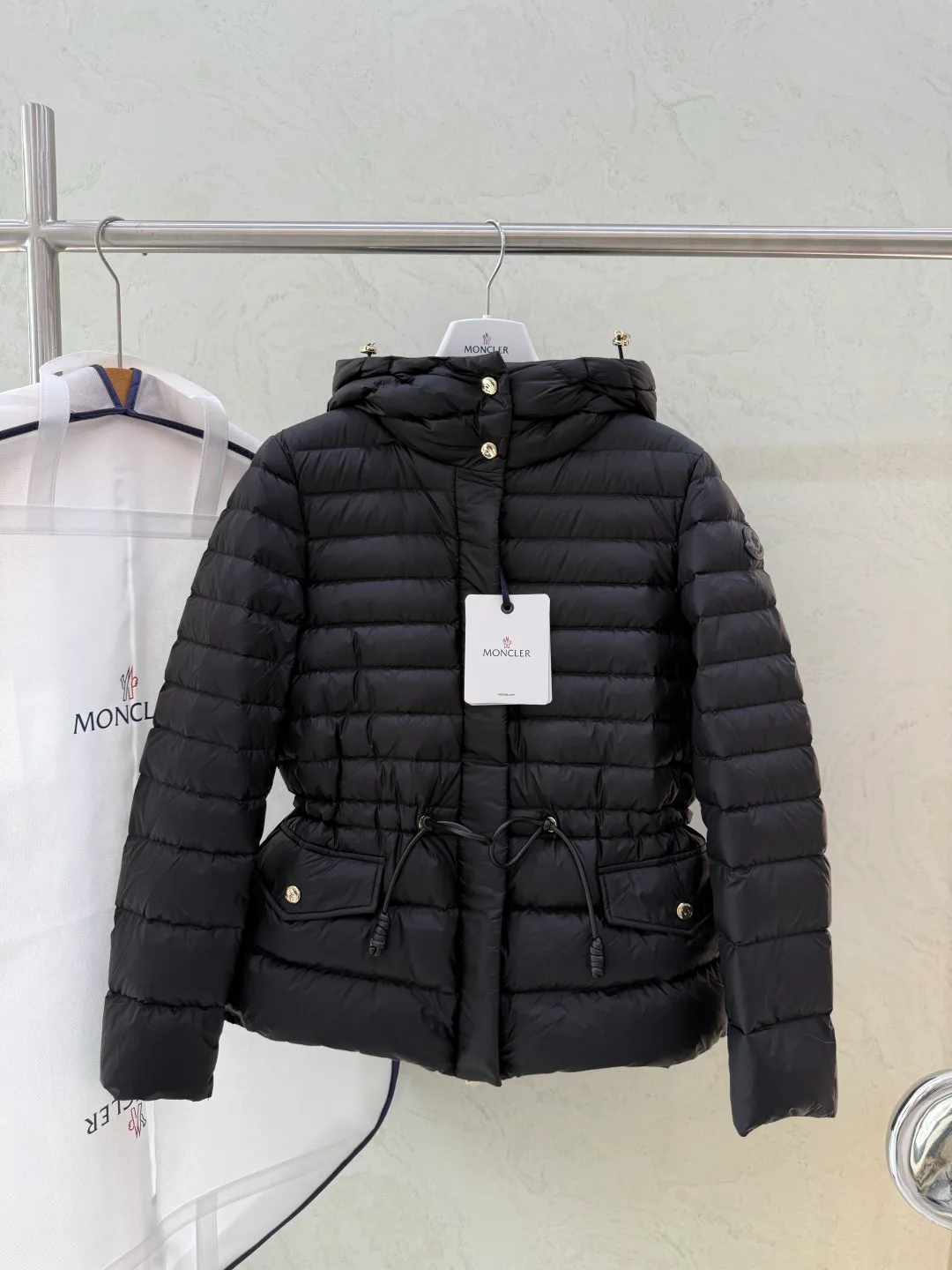 Куртки И Пуховики Женские Moncler 18043551