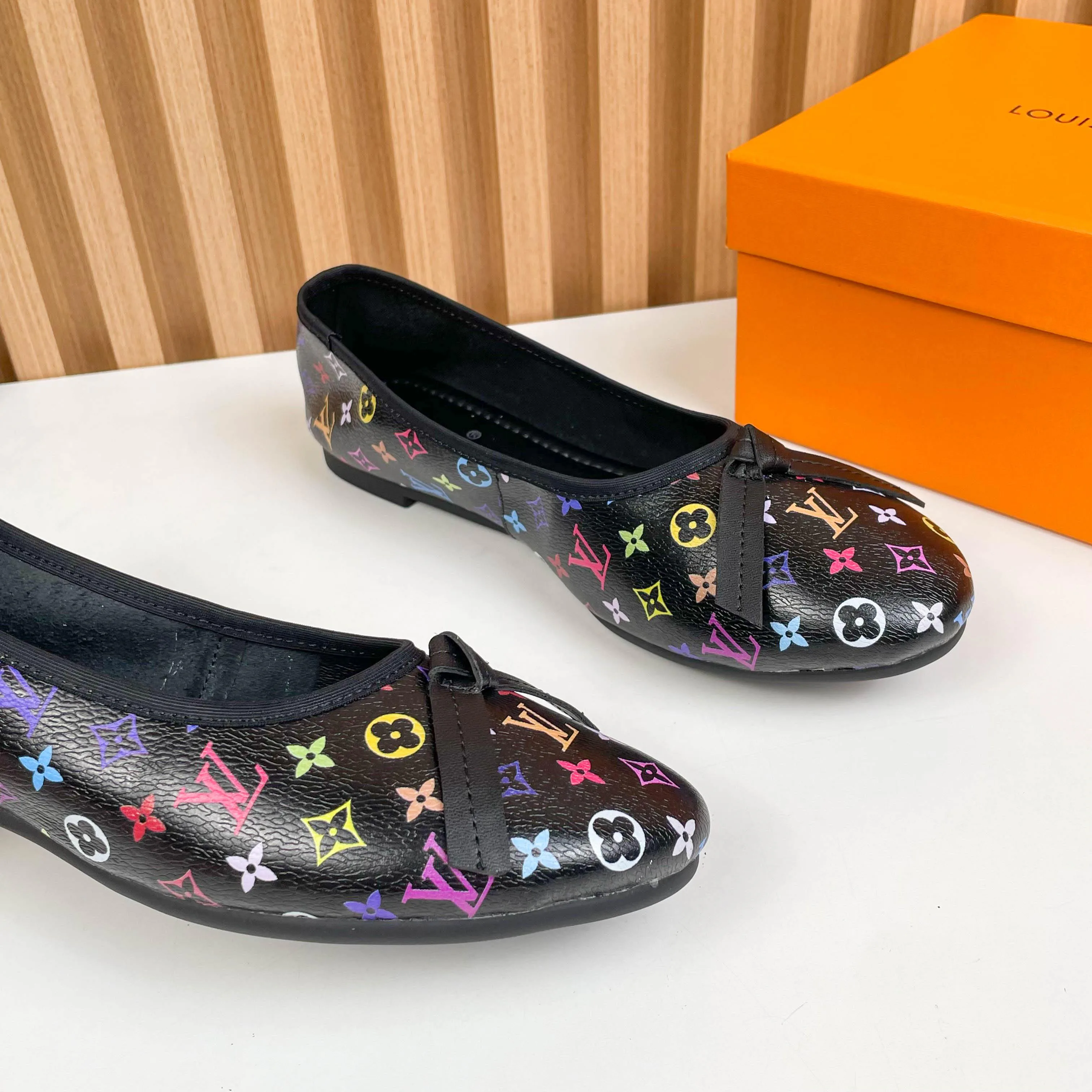 Балетки Женские Louis Vuitton 17038114