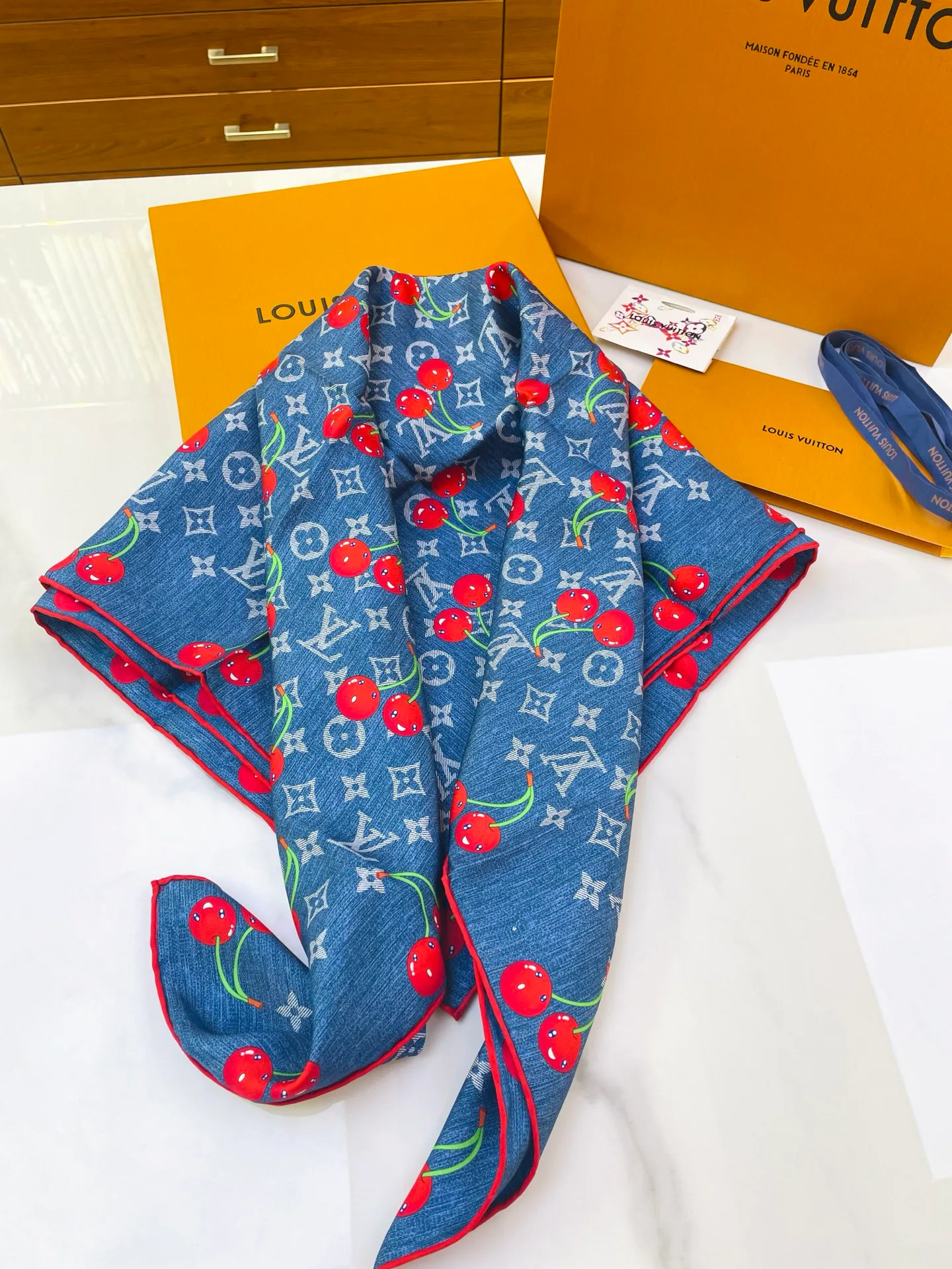 Платки Louis Vuitton 10194220