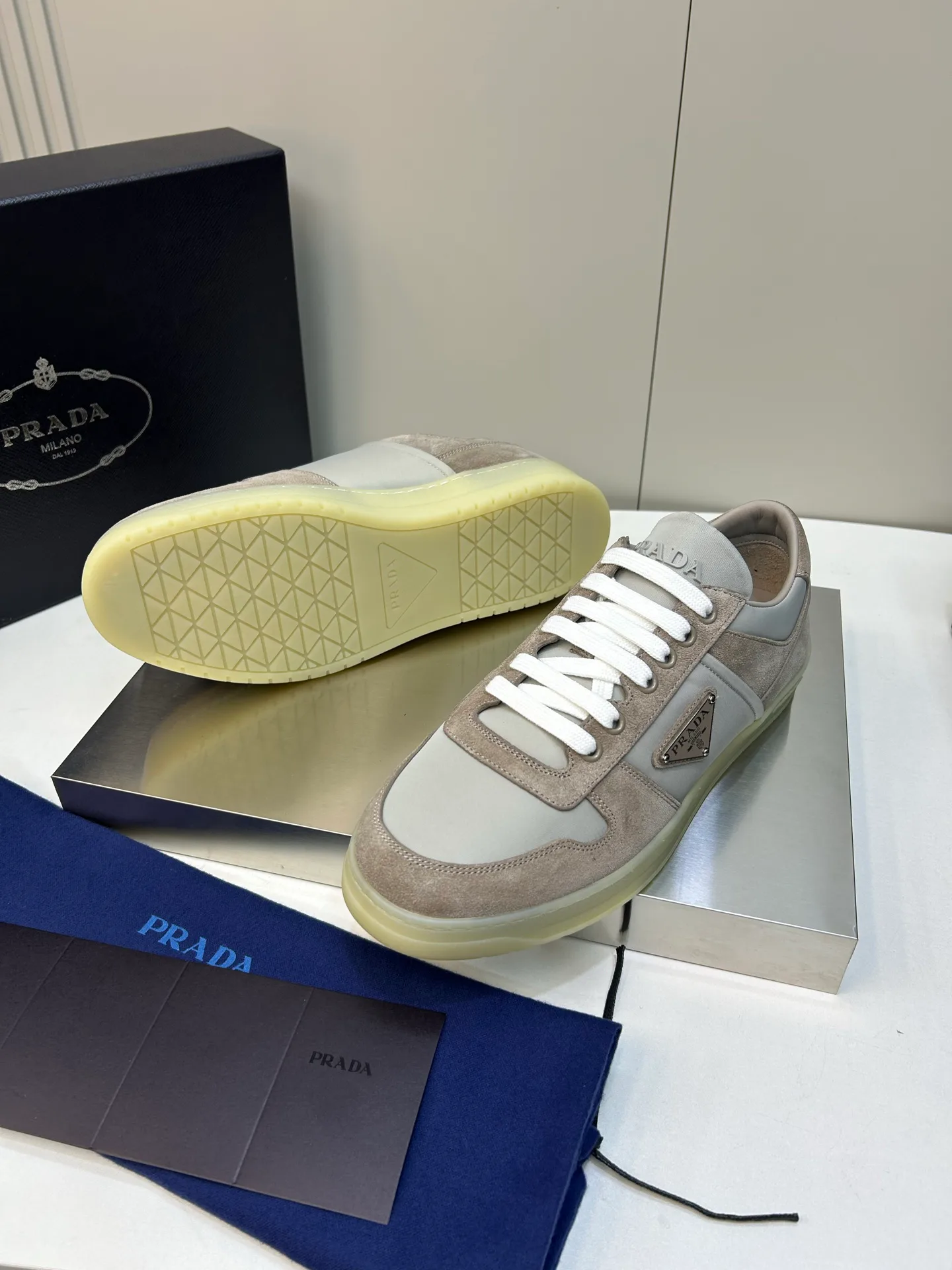 Кроссовки Мужские Prada 18267435