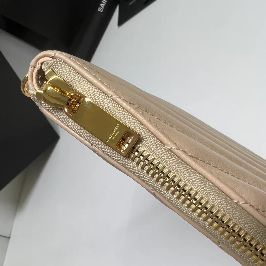 Клатчи Женские Louis Vuitton 143604