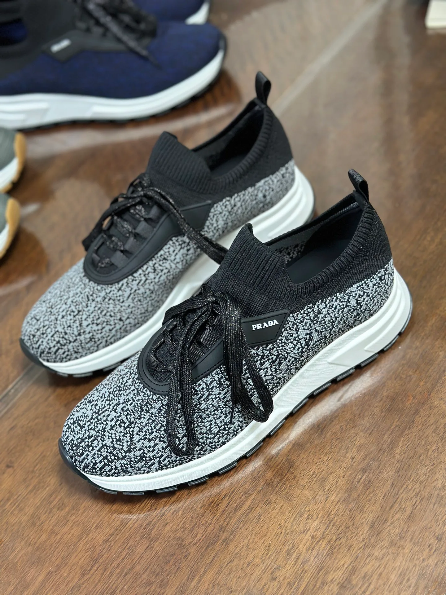 Кроссовки Мужские Prada 10456776