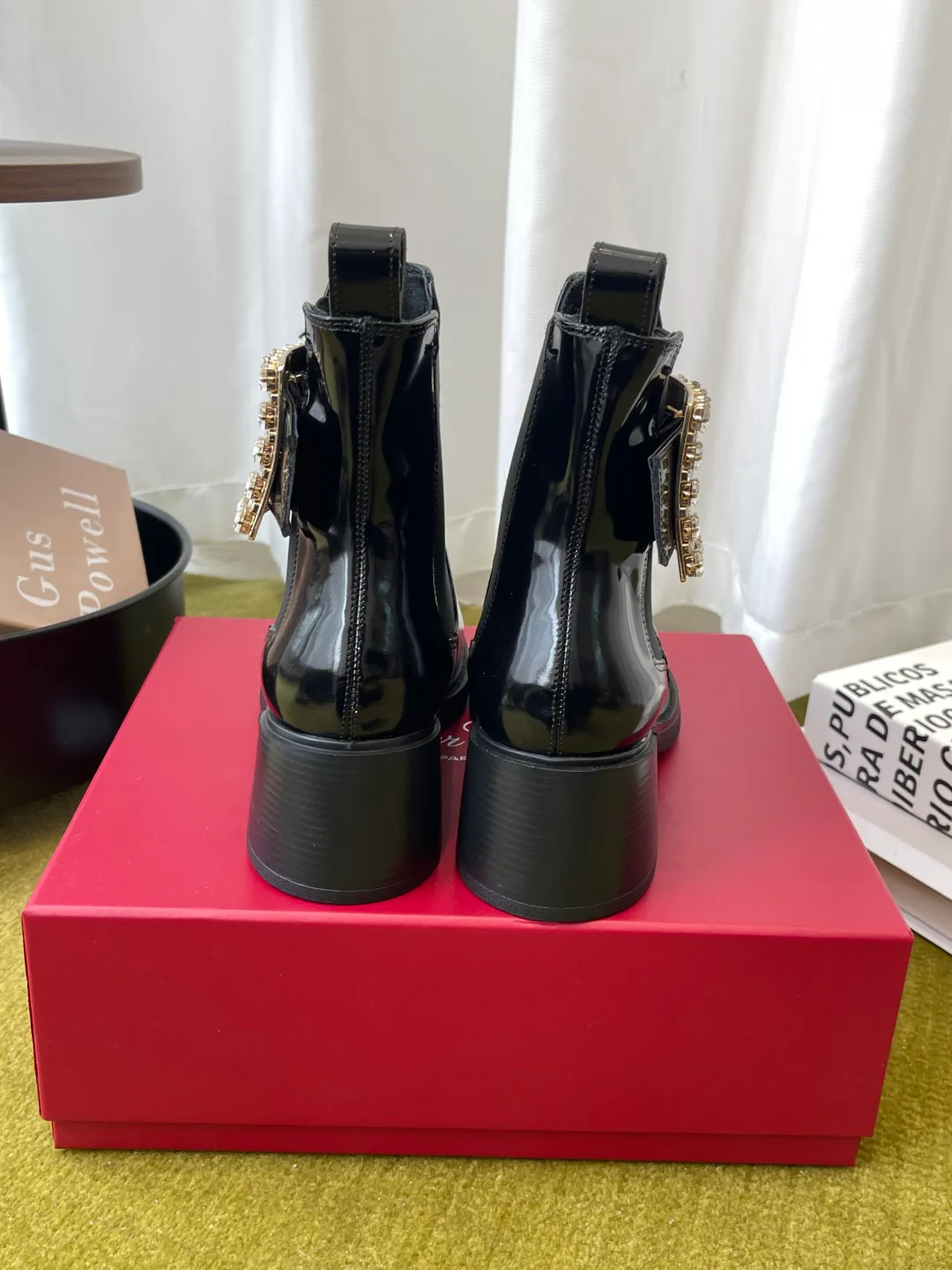 Ботинки Женские Roger Vivier 19578477