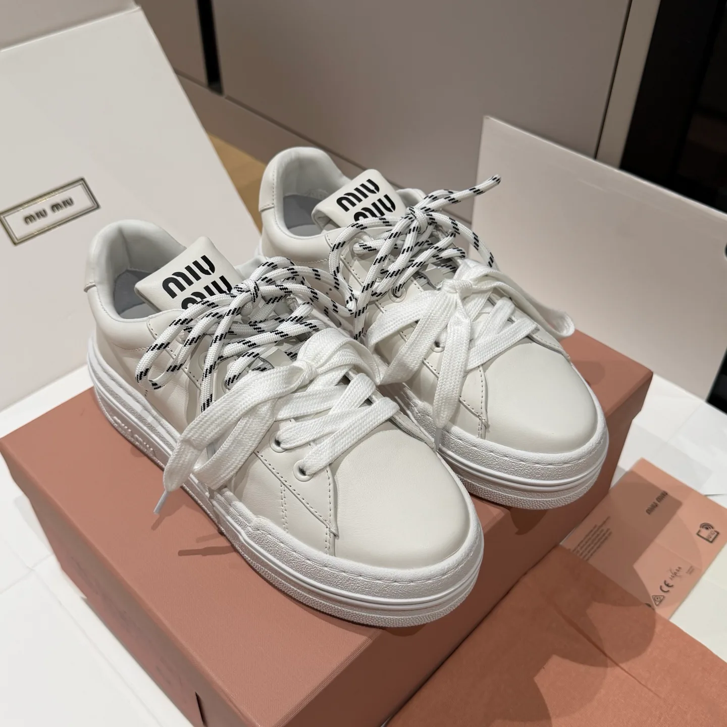 Кроссовки Женские Miu Miu 18121455