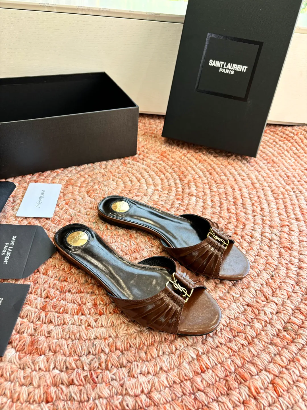 Шлепанцы Женские Saint Laurent 11599268