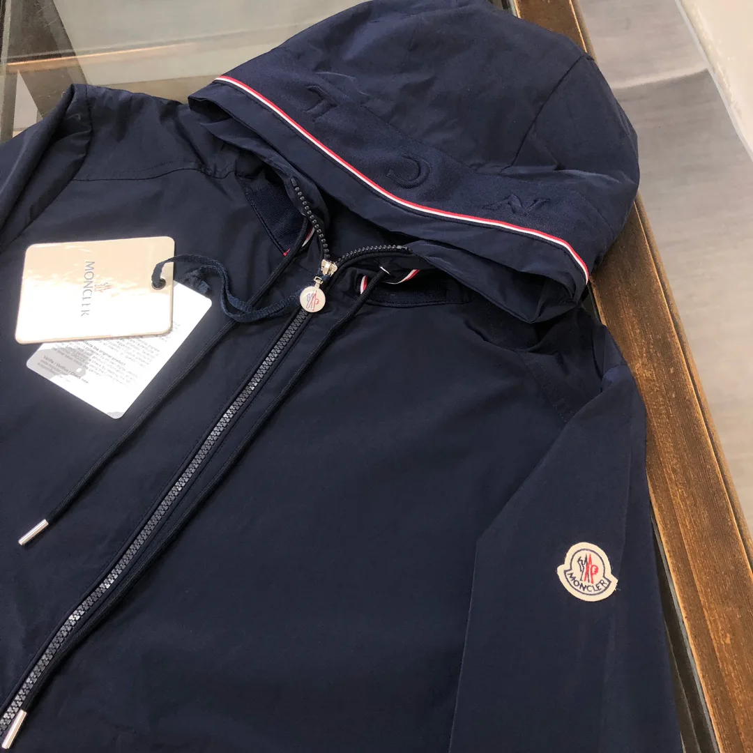Куртки И Пуховики Женские Moncler 9620333