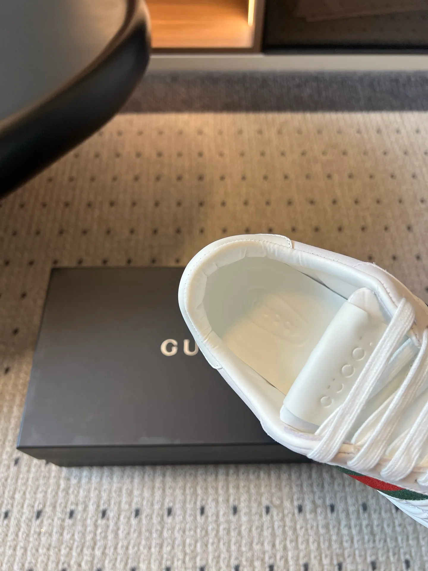 Кроссовки Женские Gucci 17926086