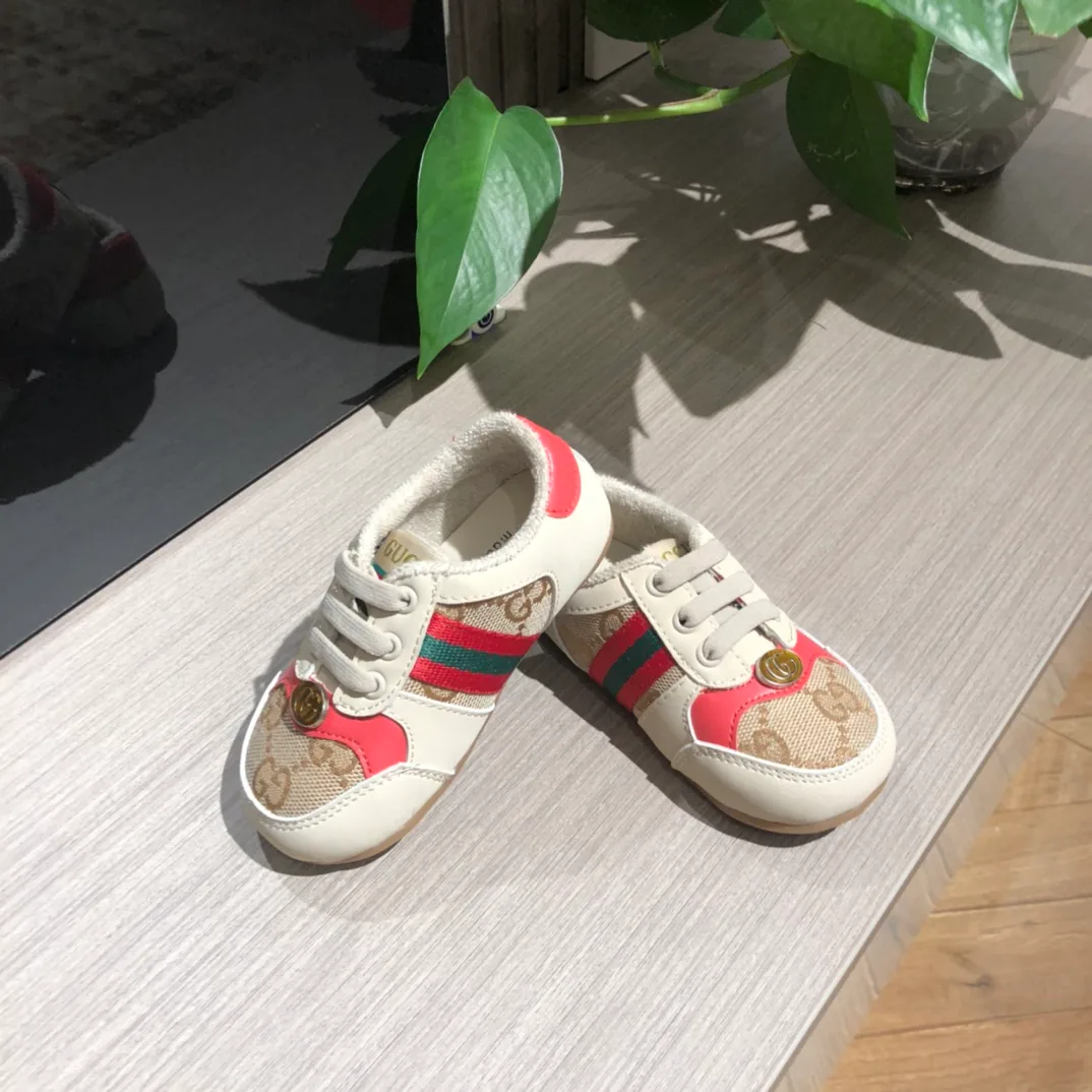 Кроссовки Женские Gucci 18696789