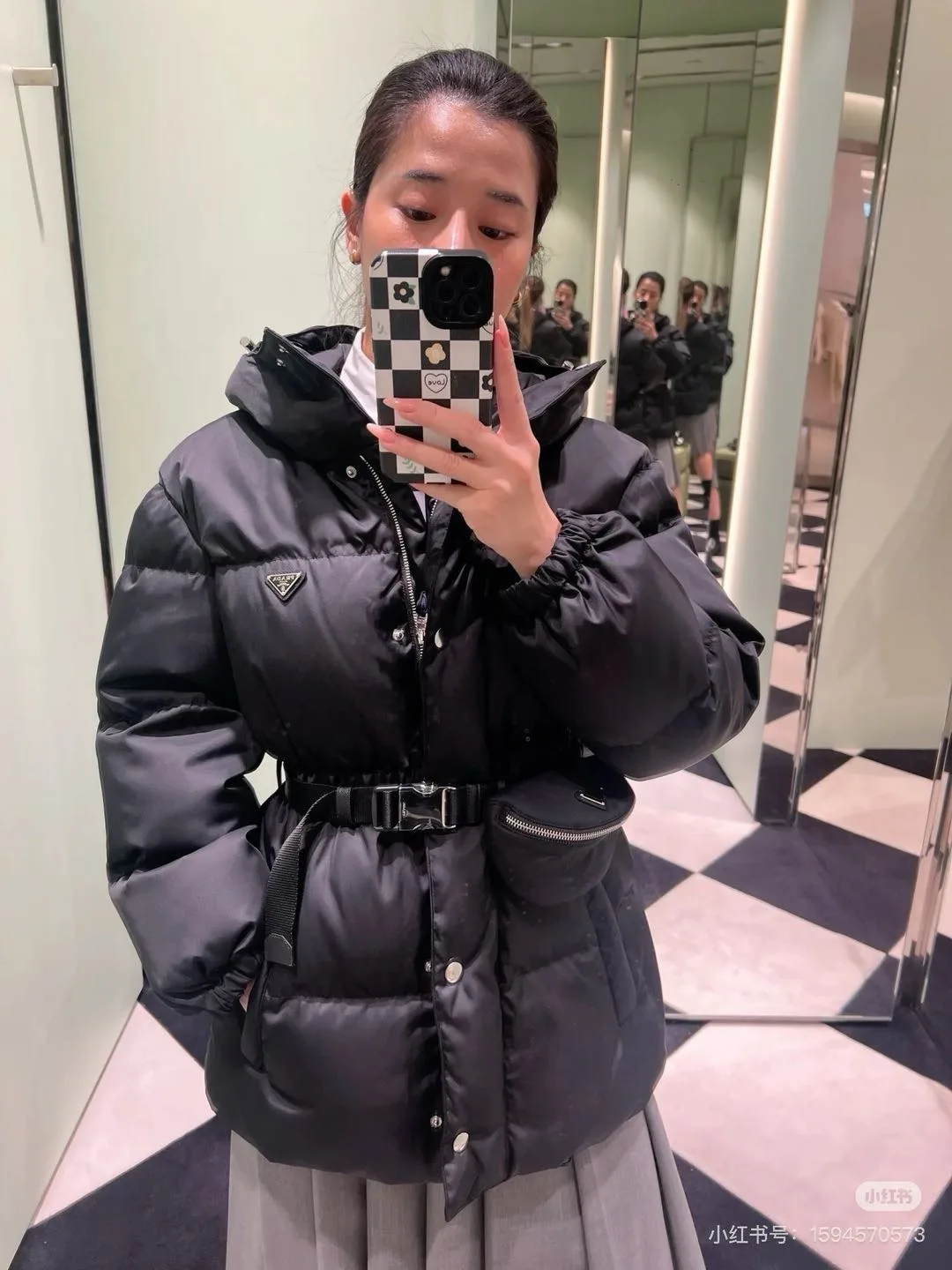 Куртки И Пуховики Женские Prada 18298604