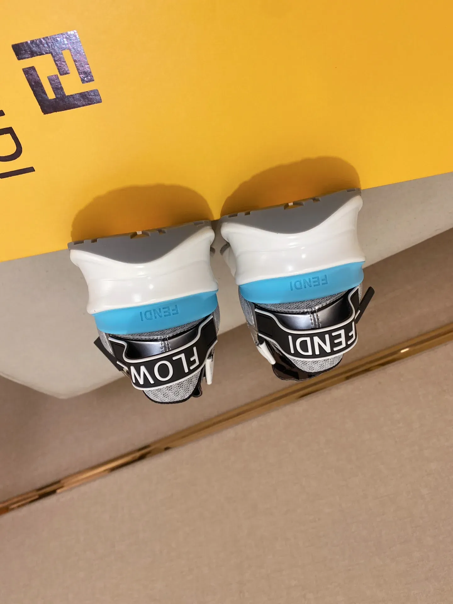 Кроссовки Мужские Fendi 160493