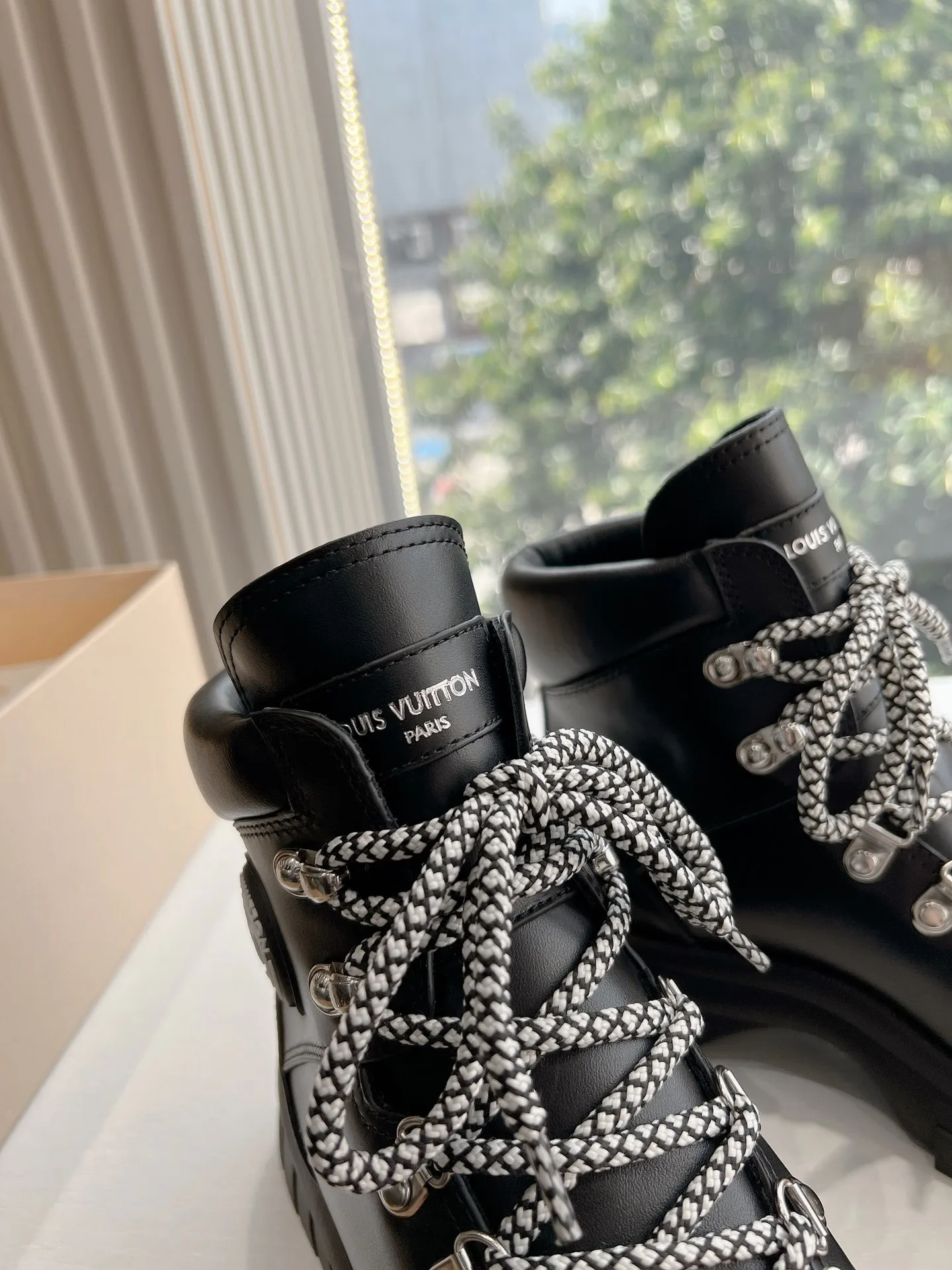 Кроссовки Женские Louis Vuitton 50715