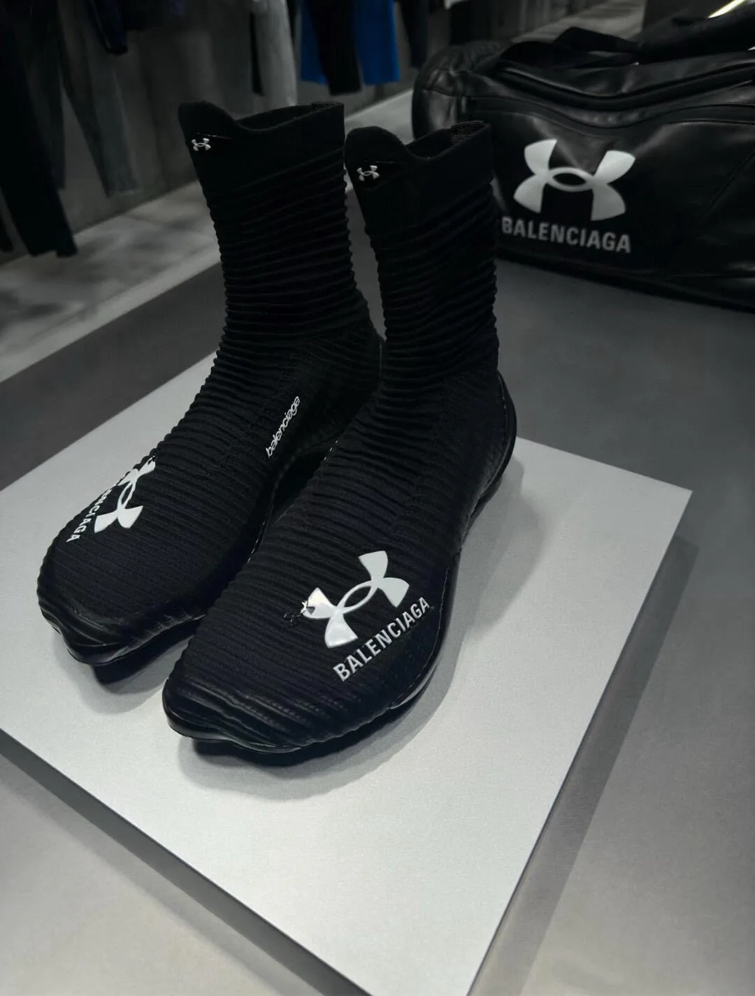 Кроссовки Женские Balenciaga 10036