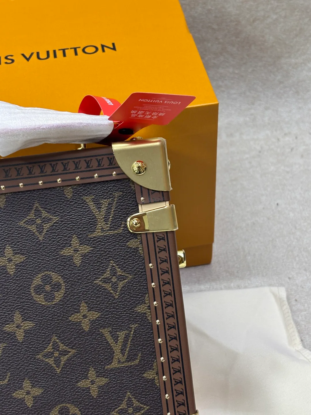 Чемоданы Louis Vuitton 15055982