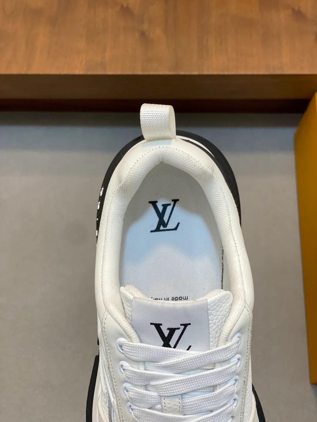 Кроссовки Мужские Louis Vuitton 11250170