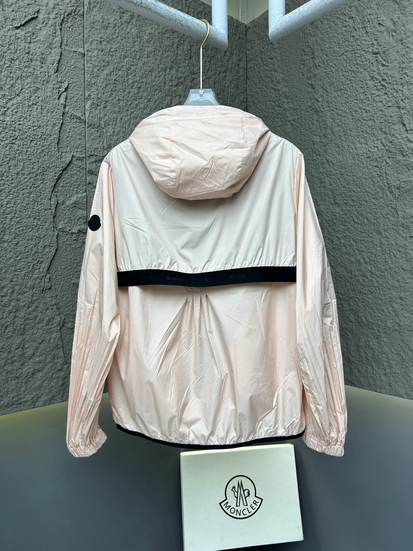 Куртки И Пуховики Женские Moncler 11862657