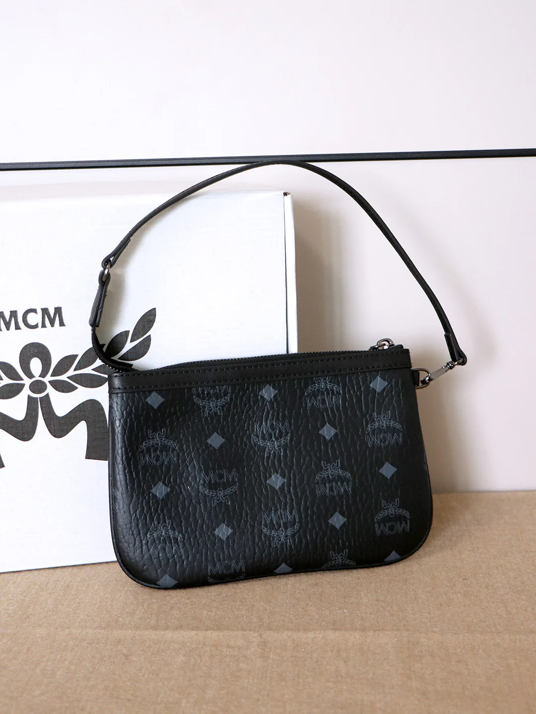 Классические Сумки Женские Mcm 18223304