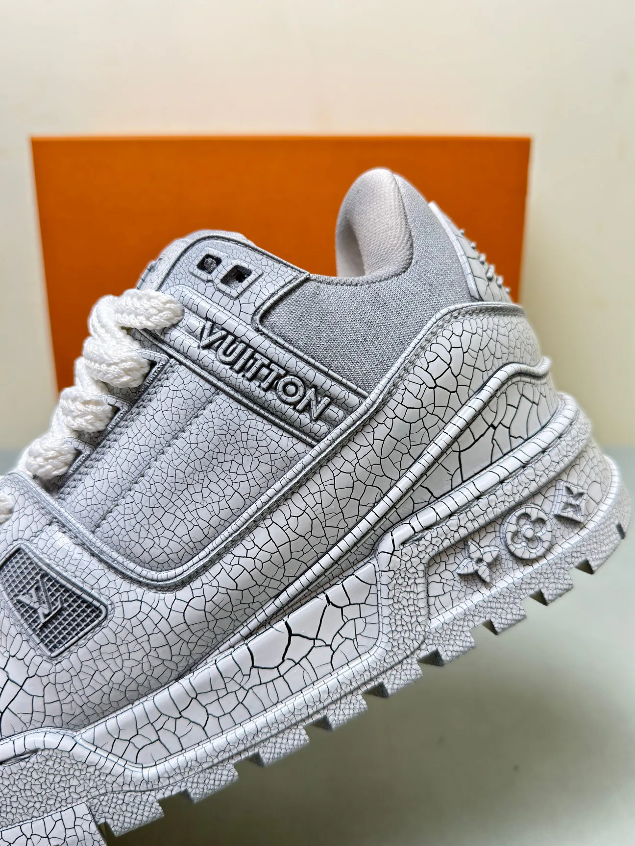 Кроссовки Мужские Louis Vuitton 11073669