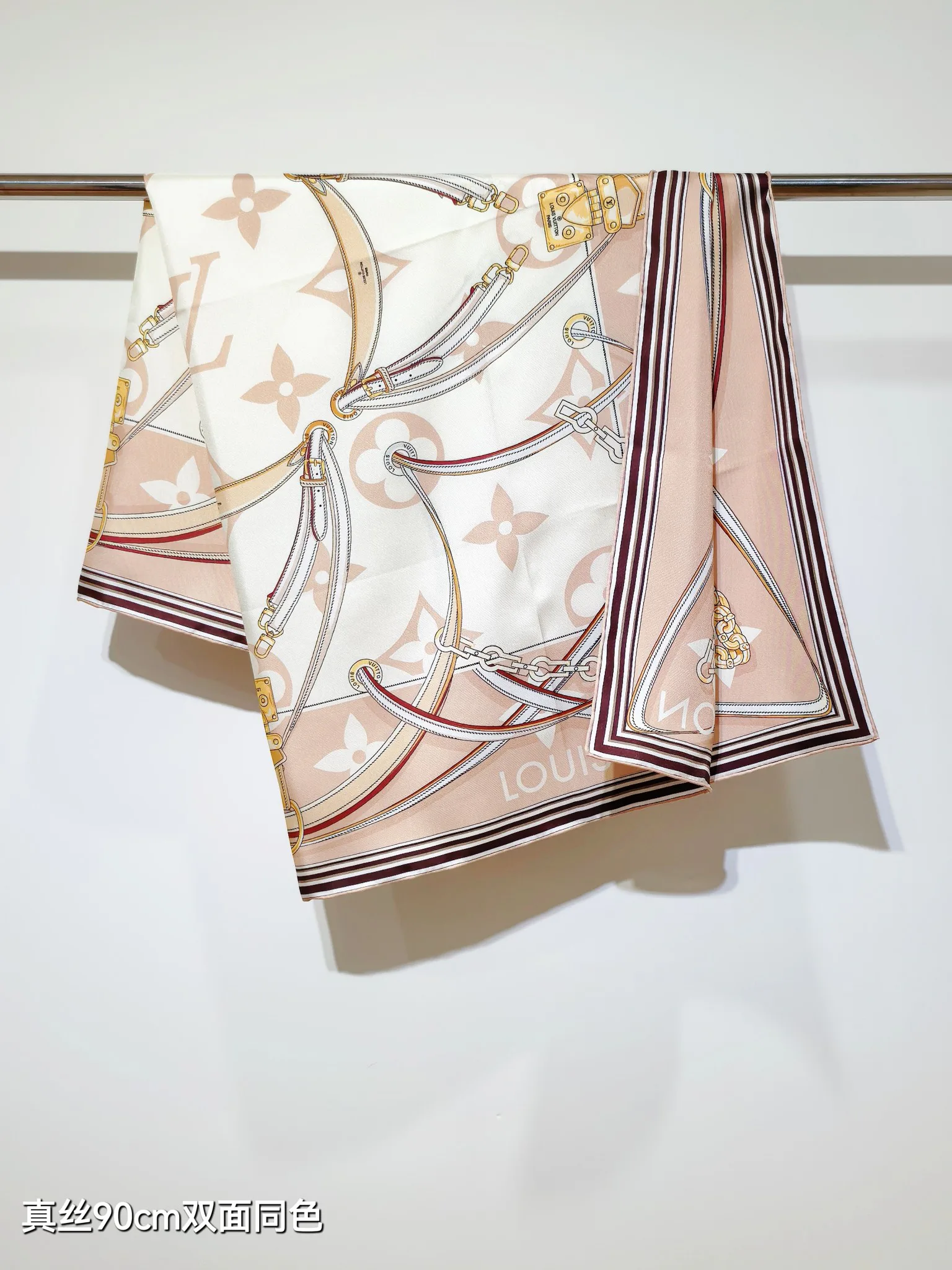 Шарфы Louis Vuitton 13119672