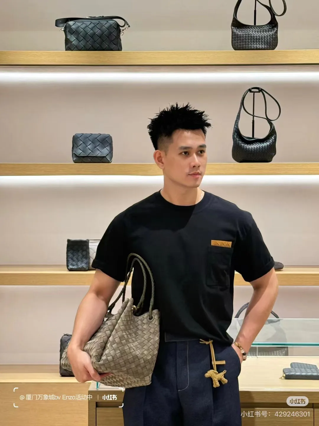 Футболки Мужские Bottega Veneta 828608