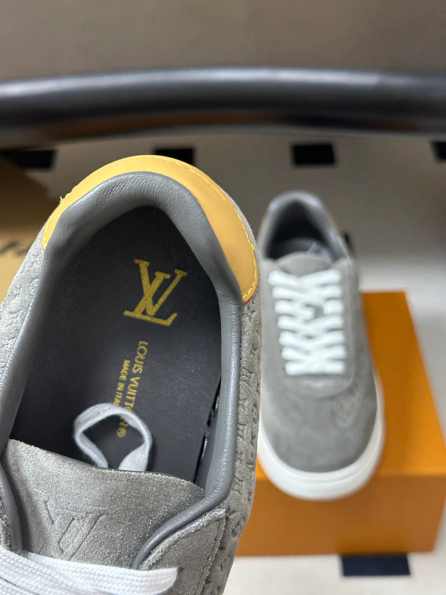 Кроссовки Мужские Louis Vuitton 18340908