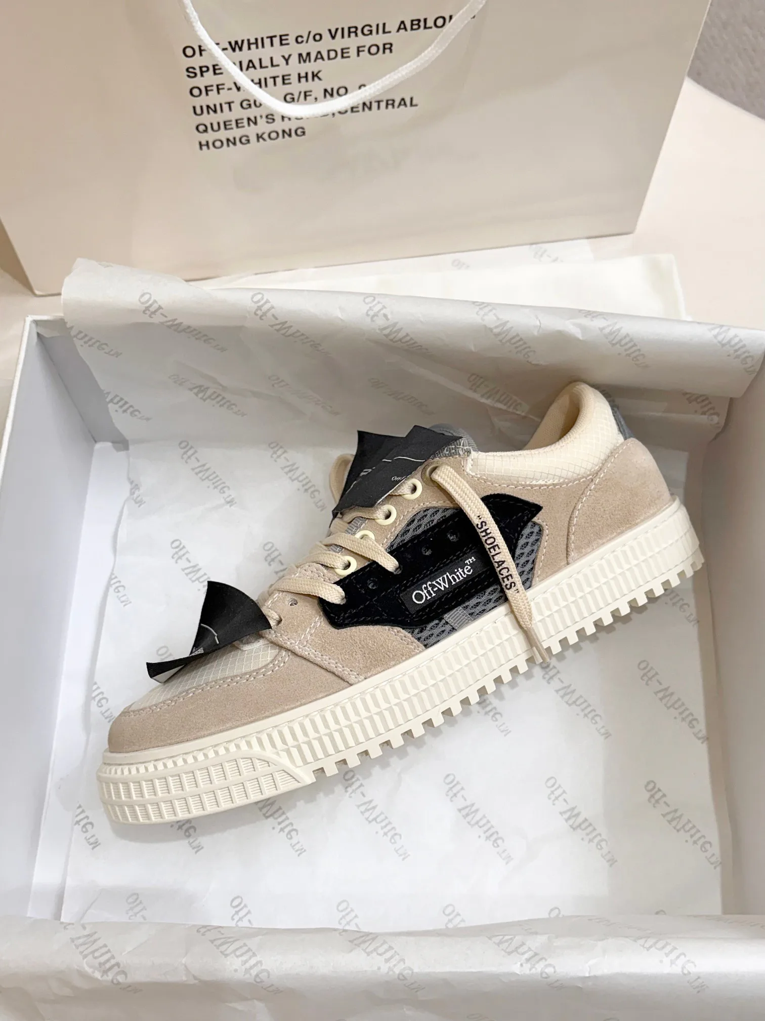 Кроссовки Женские Off-White 18103207