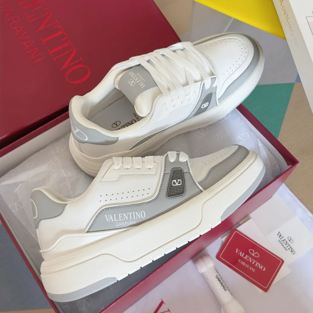 Кроссовки Женские Valentino 162654