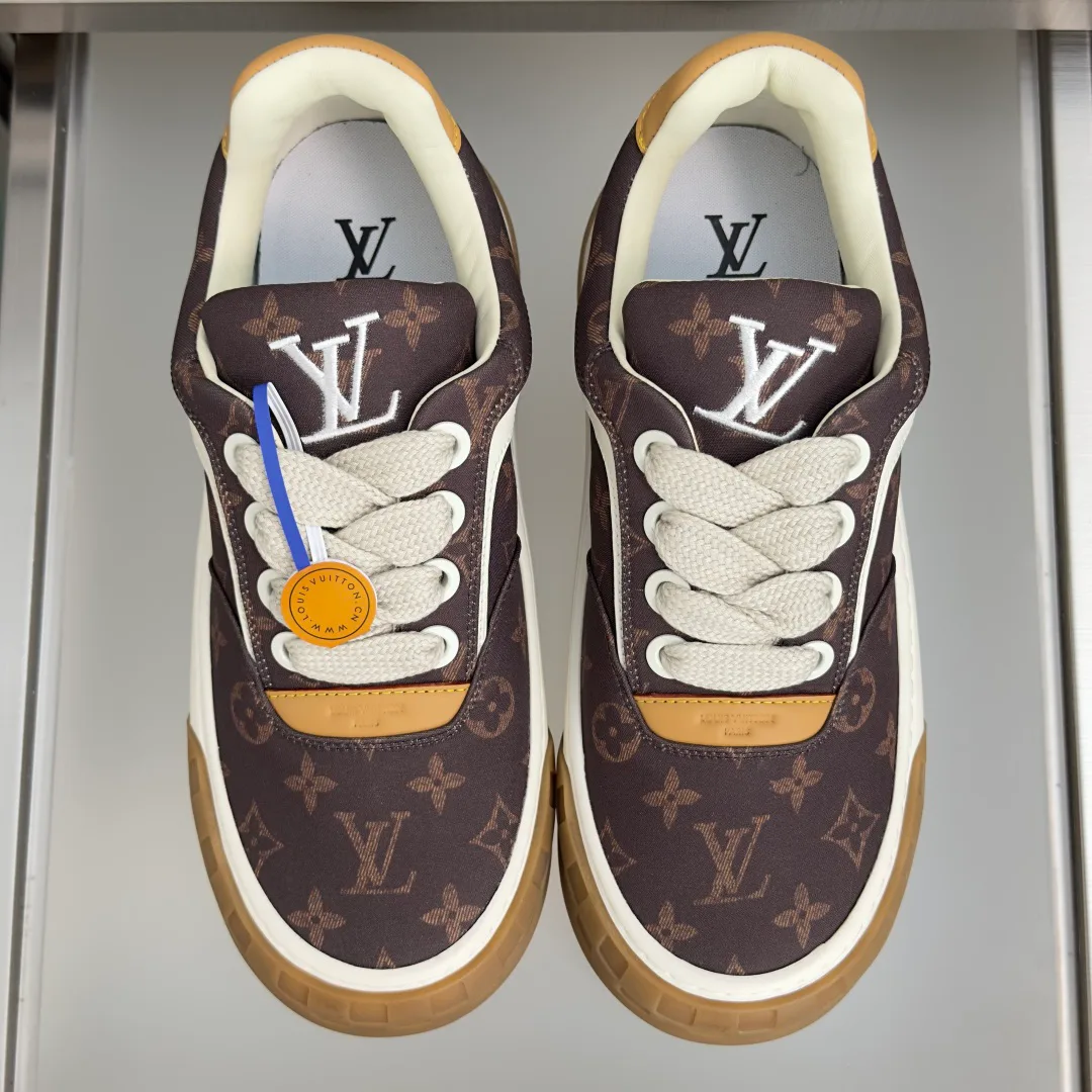 Кроссовки Мужские Louis Vuitton 18703778