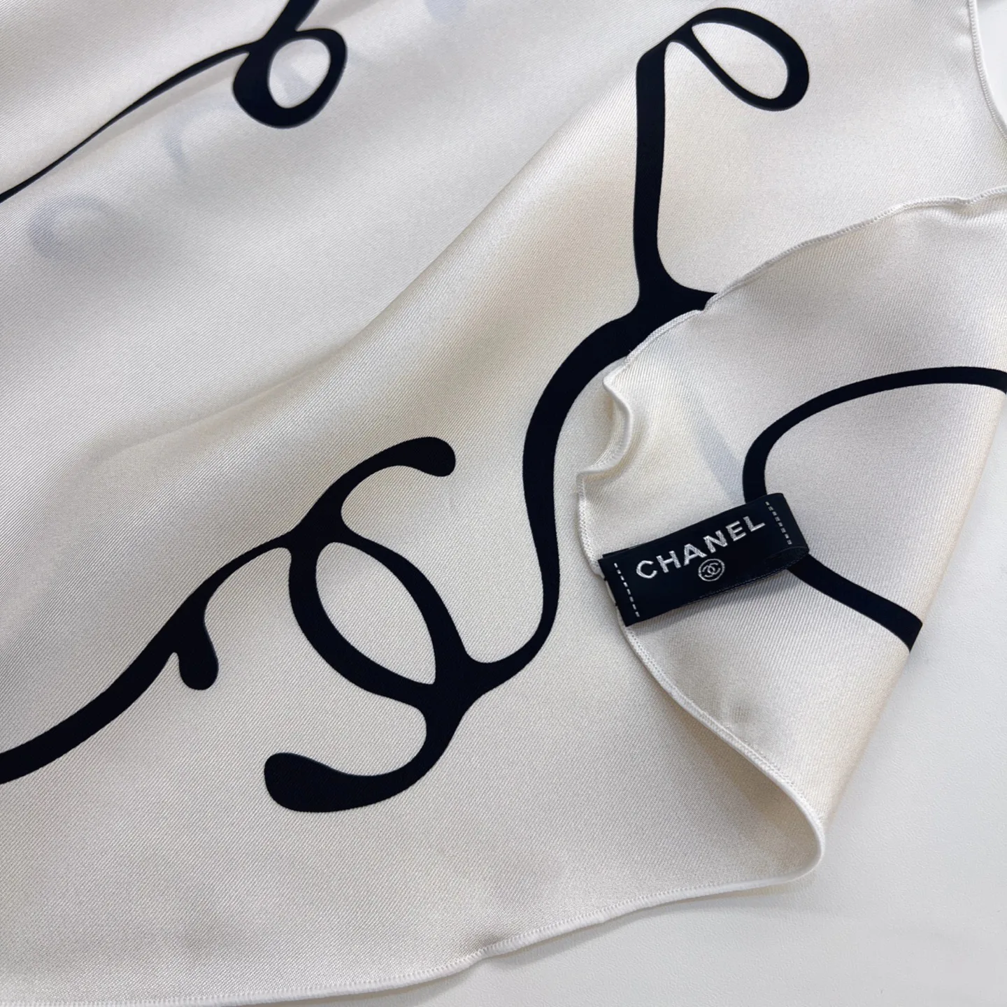 Платки Chanel 13604463