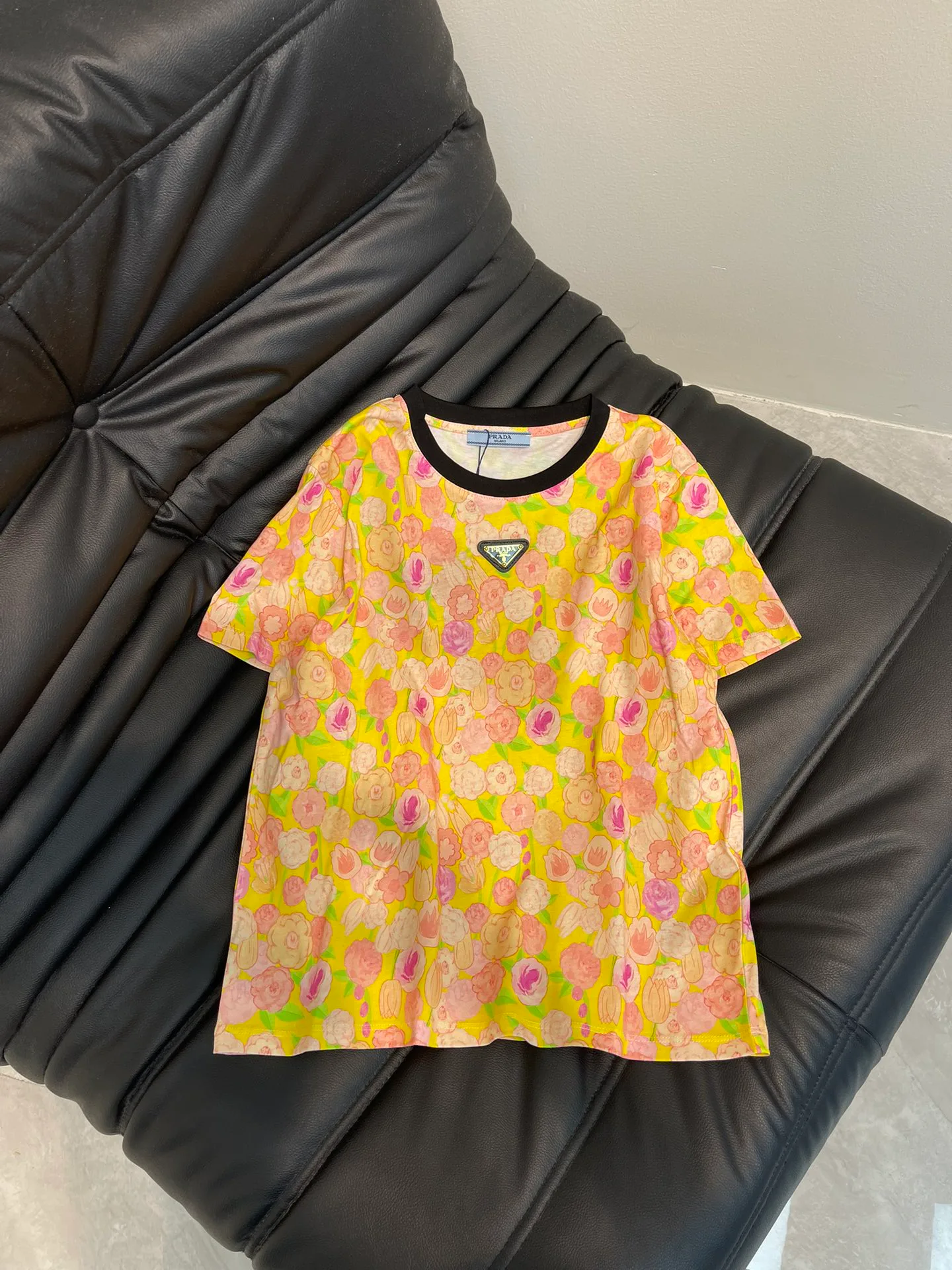 Футболки Женские Prada 29320