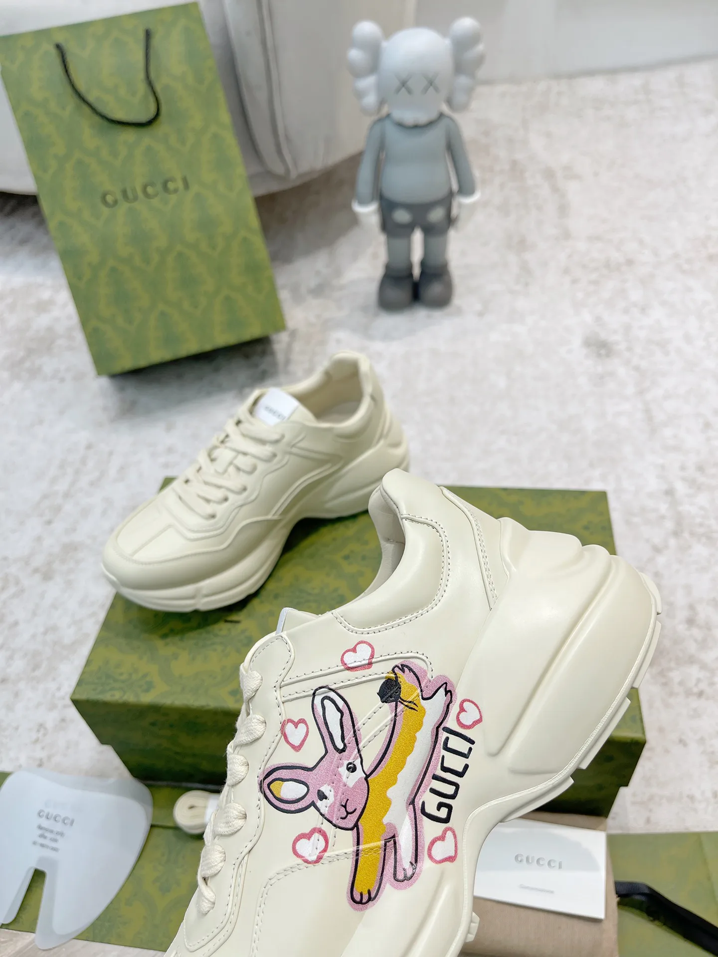 Кроссовки Женские Gucci 375872