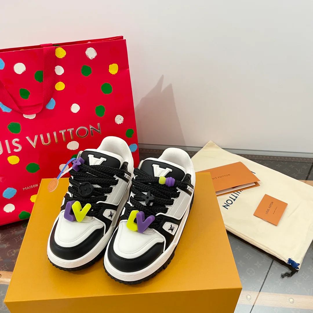 Кроссовки Женские Louis Vuitton 3438783