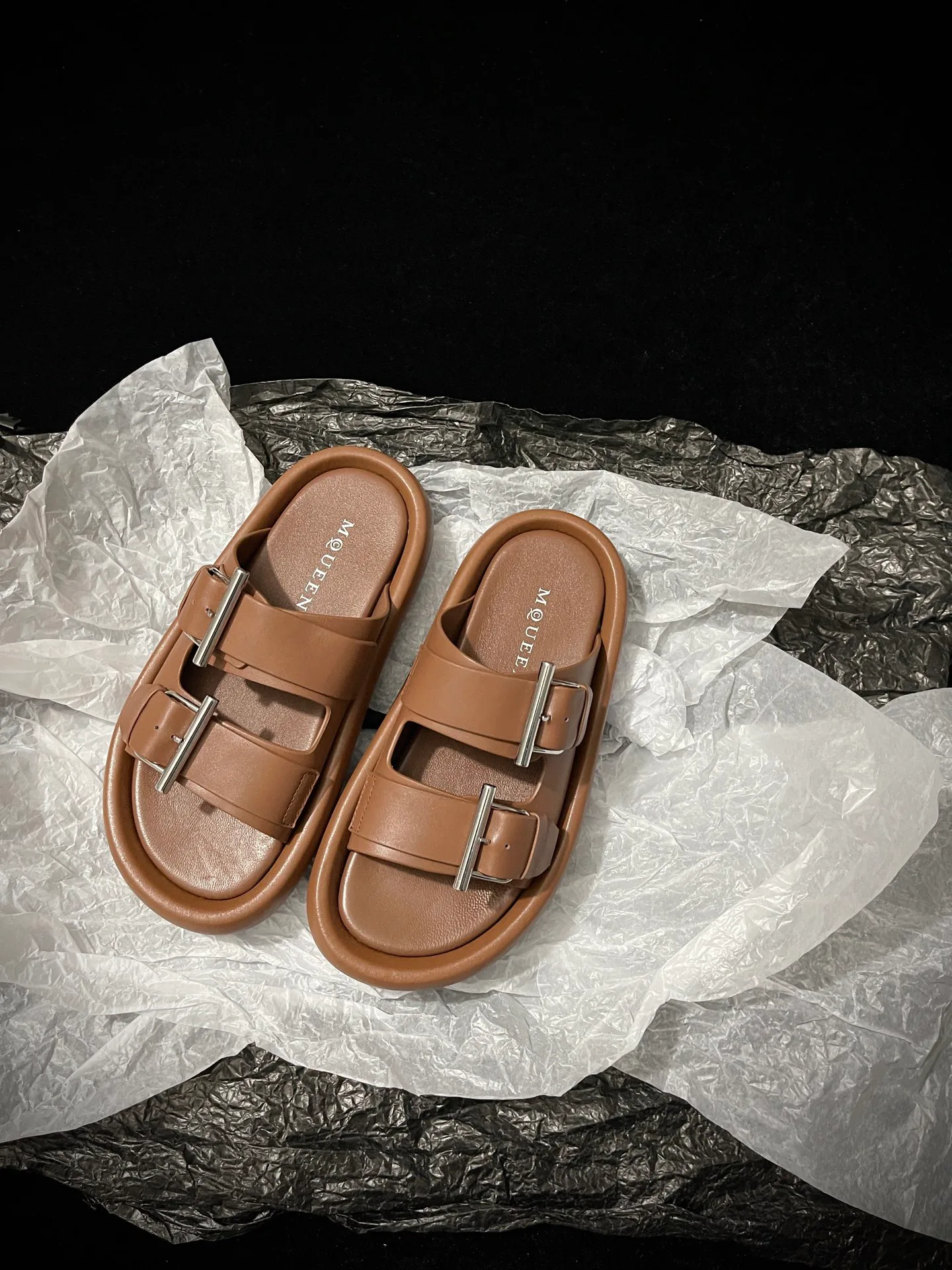 Шлепанцы Женские Alexander Mcqueen 10370