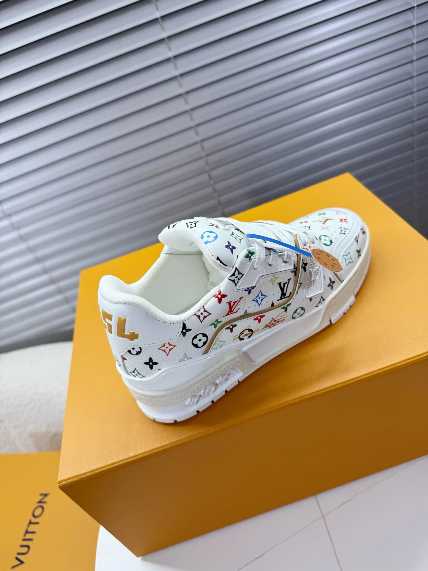 Кроссовки Женские Louis Vuitton 5049252