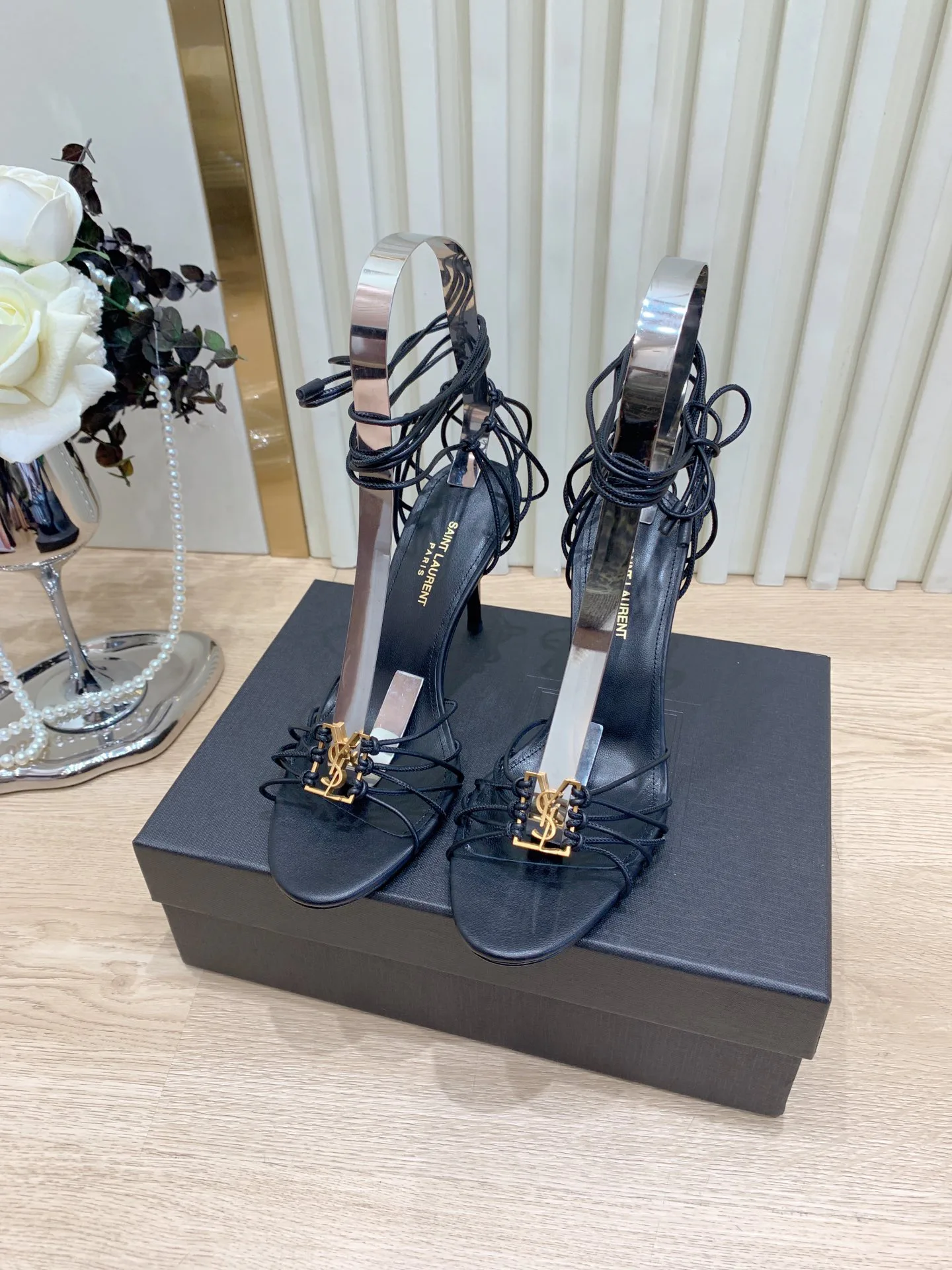 Босоножки Женские Saint Laurent 4511897