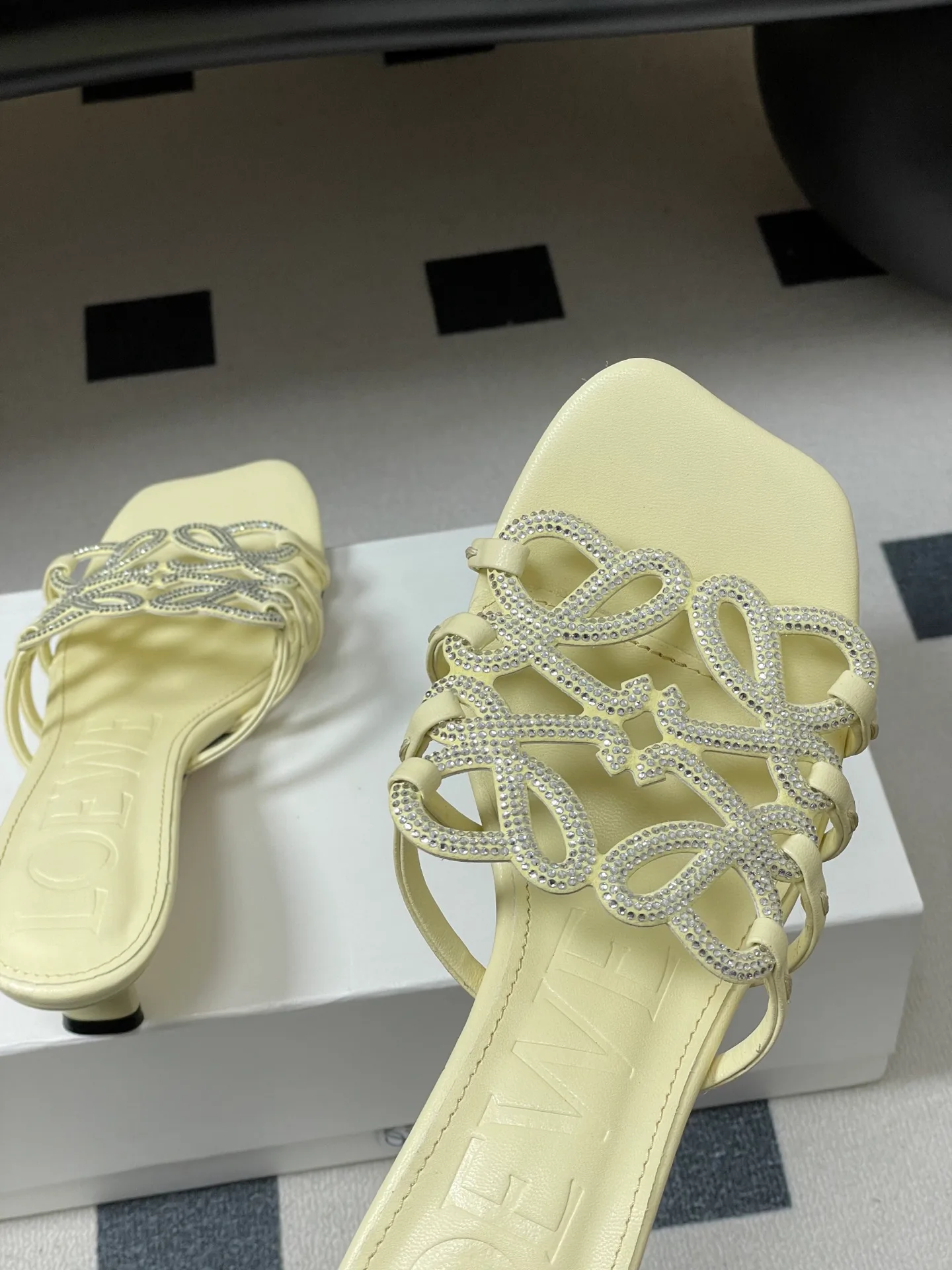 Босоножки Женские Loewe 11464058